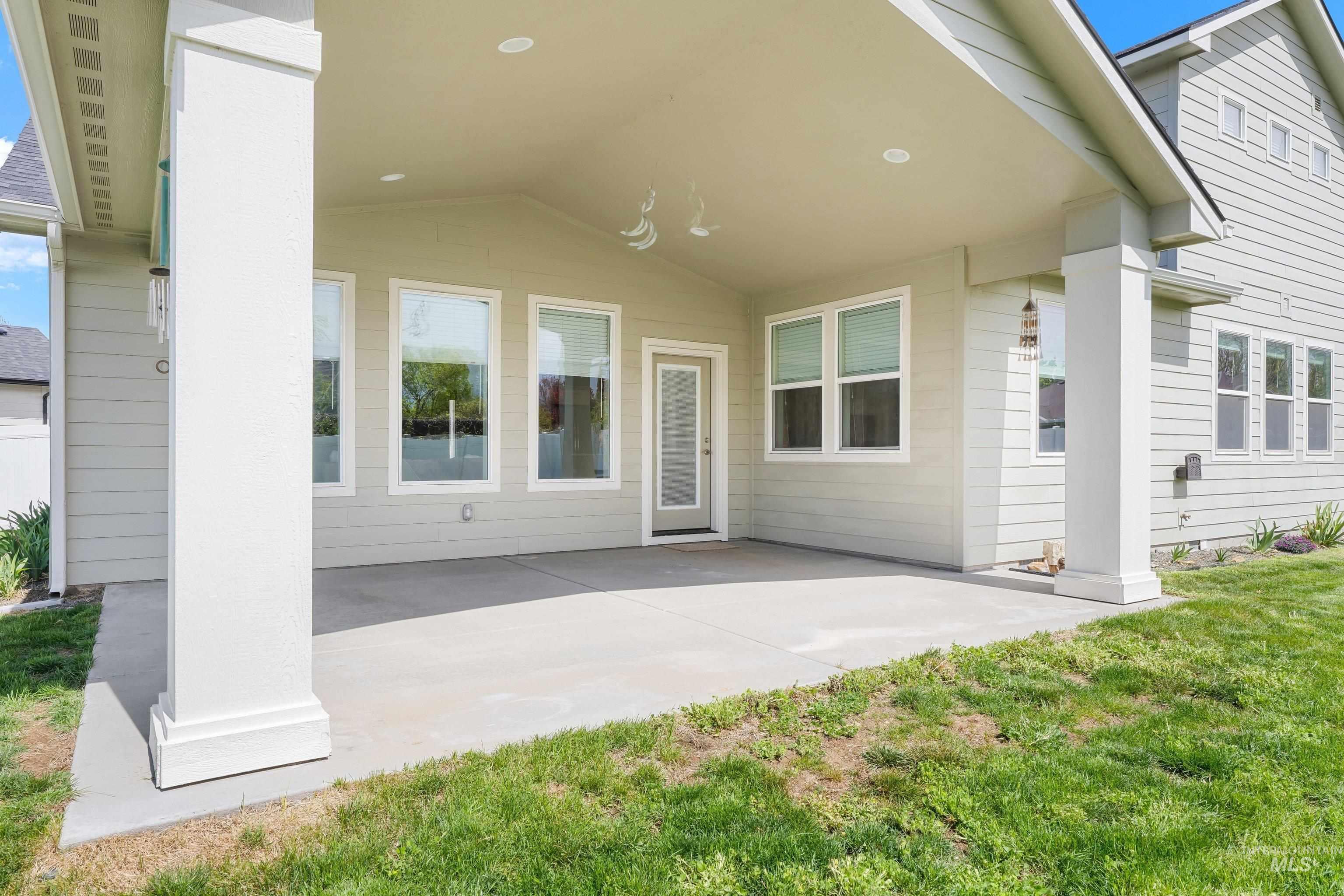 4067 Whistling Heights Way