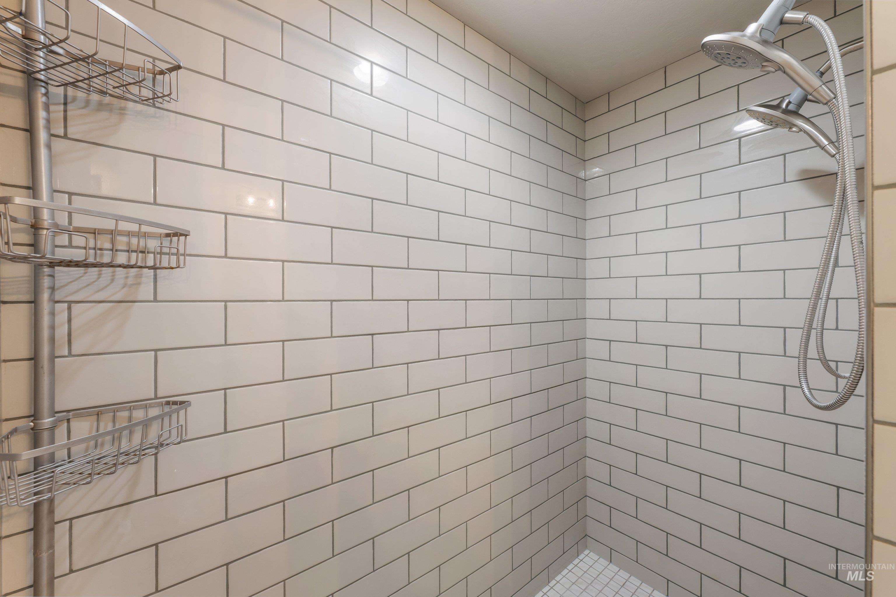 4067 Whistling Heights Way