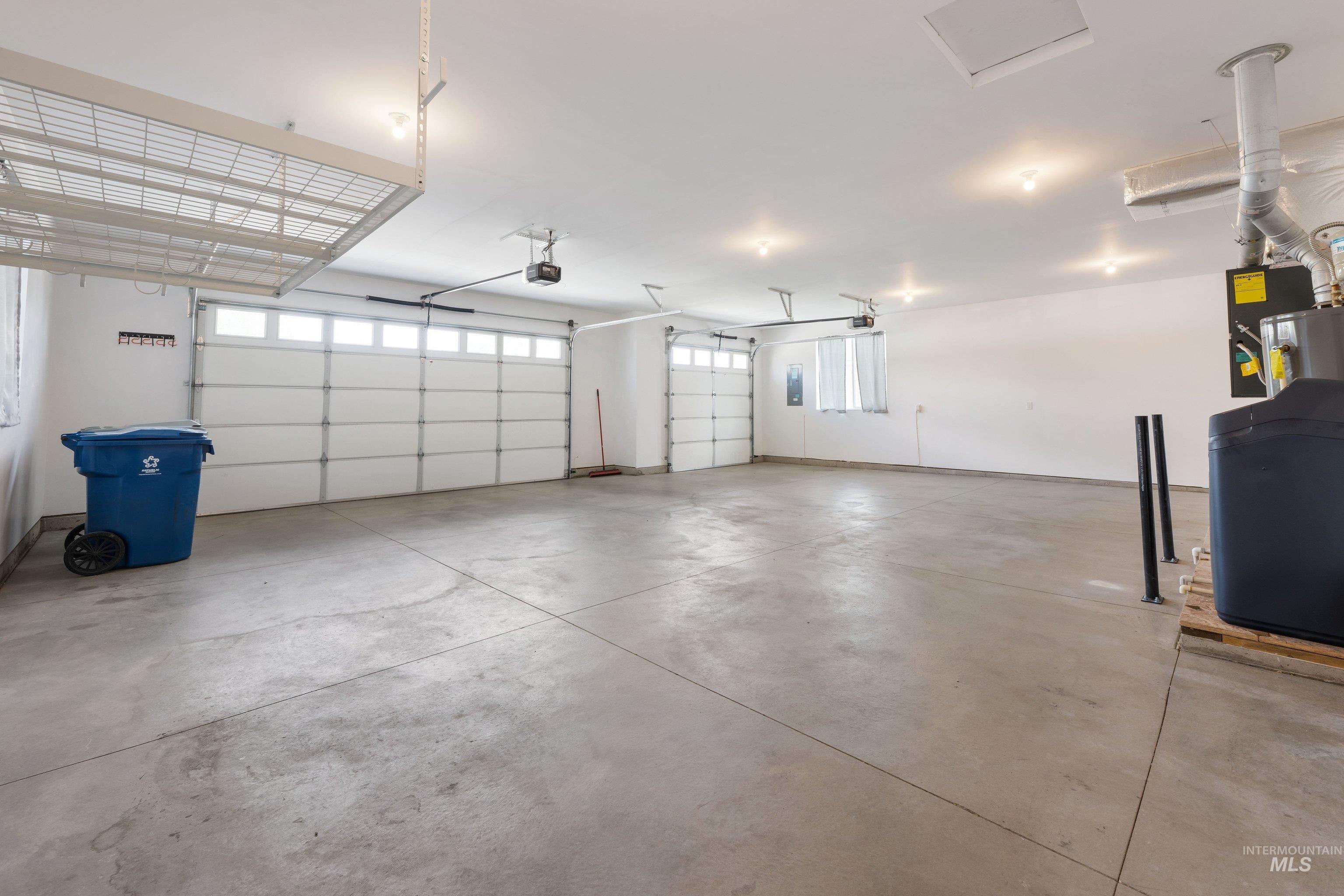 4067 Whistling Heights Way