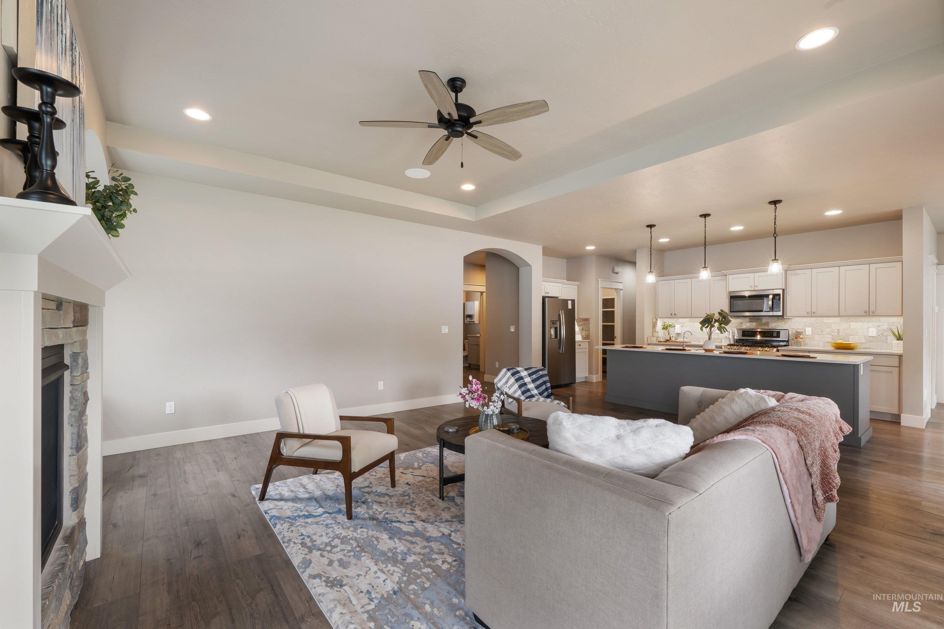 4067 Whistling Heights Way