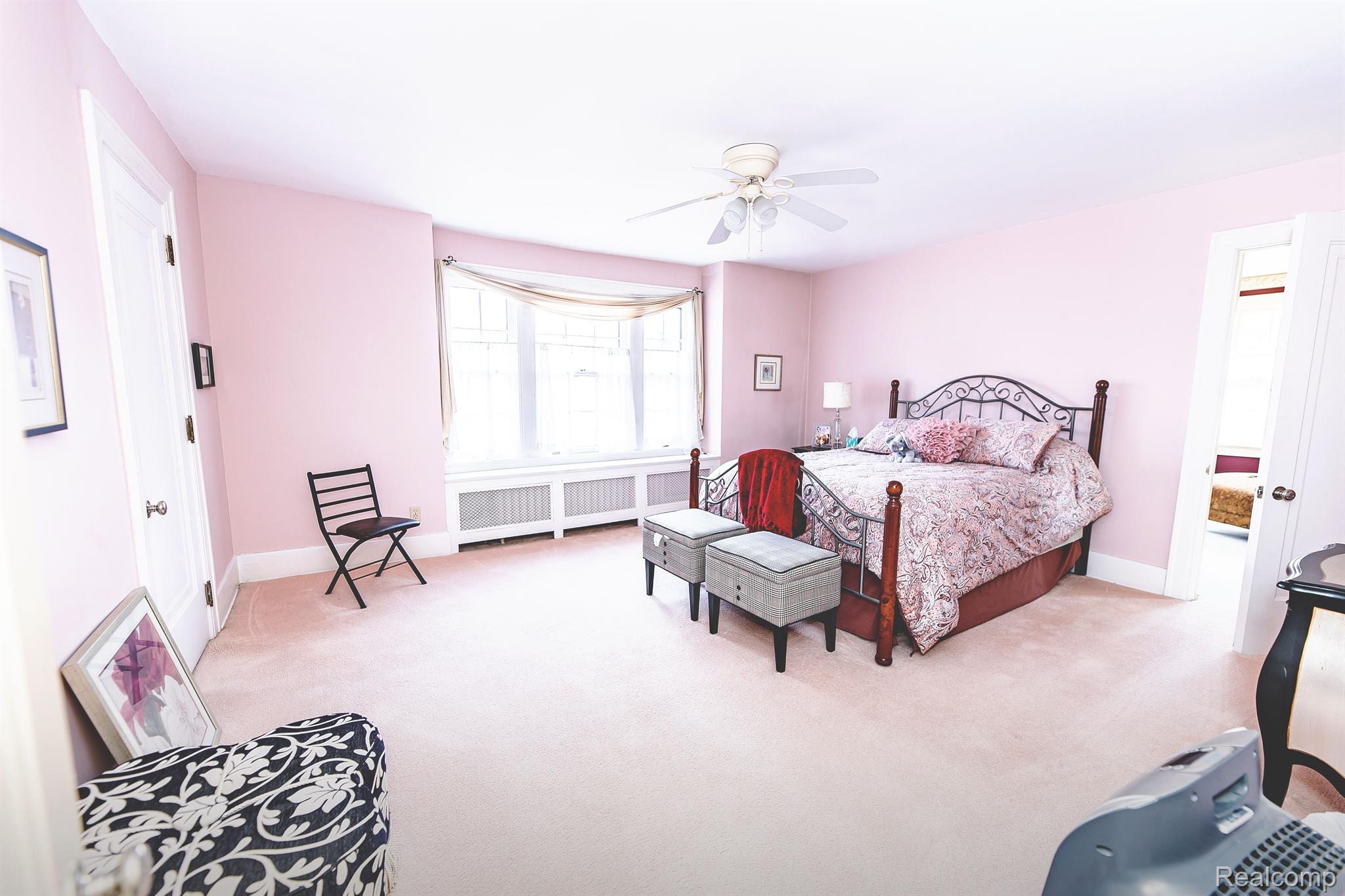 1017 WOODLAWN PARK DR