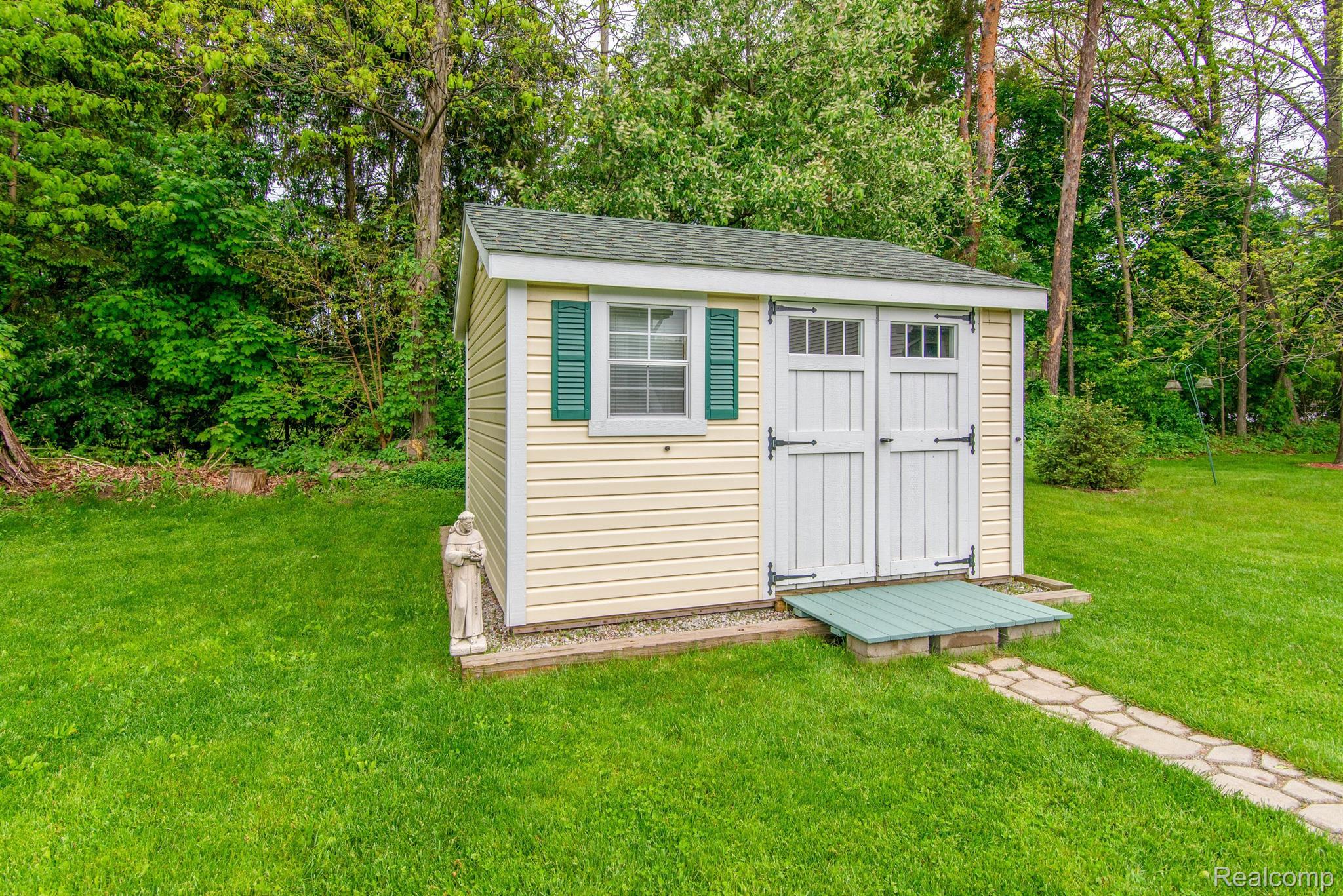 11367 AUTUMN BREEZE Trail