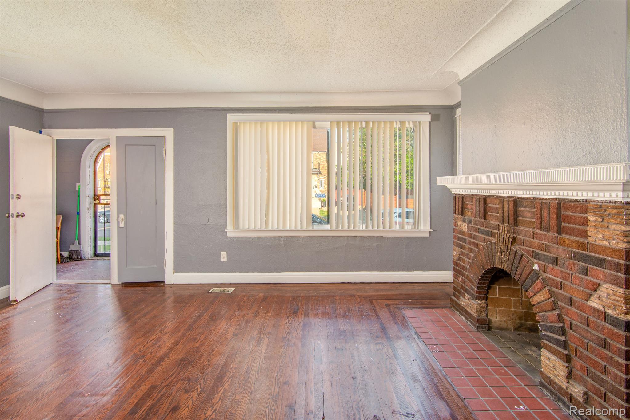 17133 MONICA ST