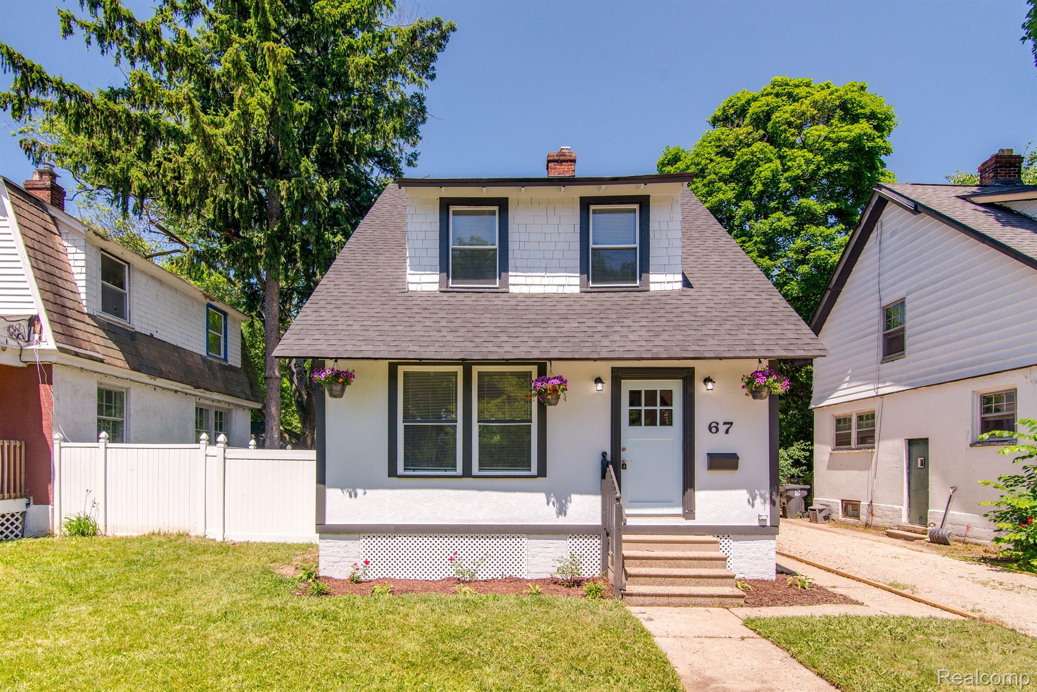67 OLIVER ST