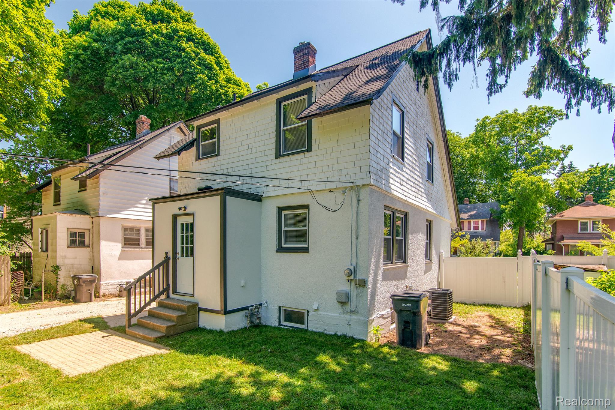 67 OLIVER ST