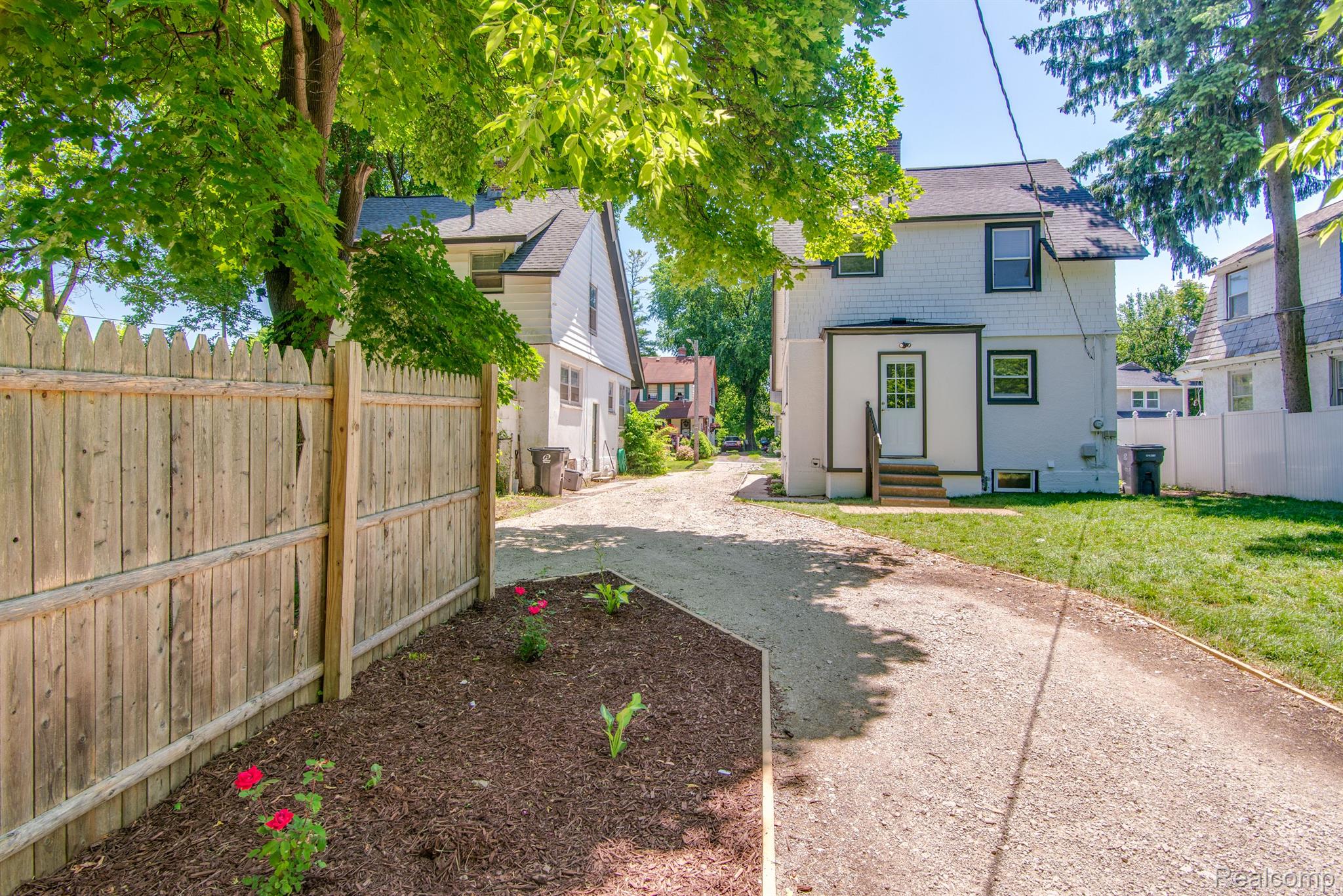 67 OLIVER ST
