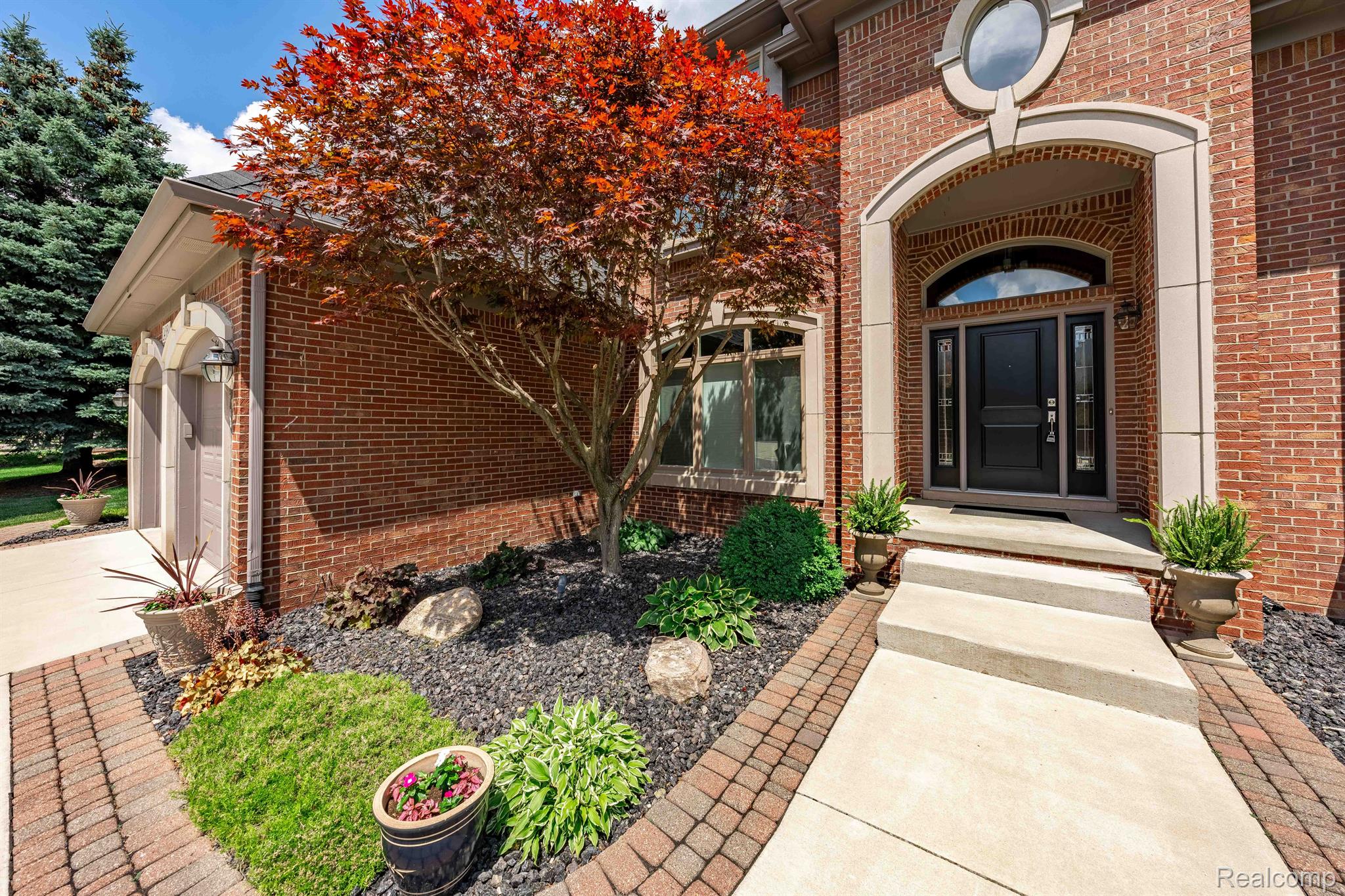 24384 THATCHER DR