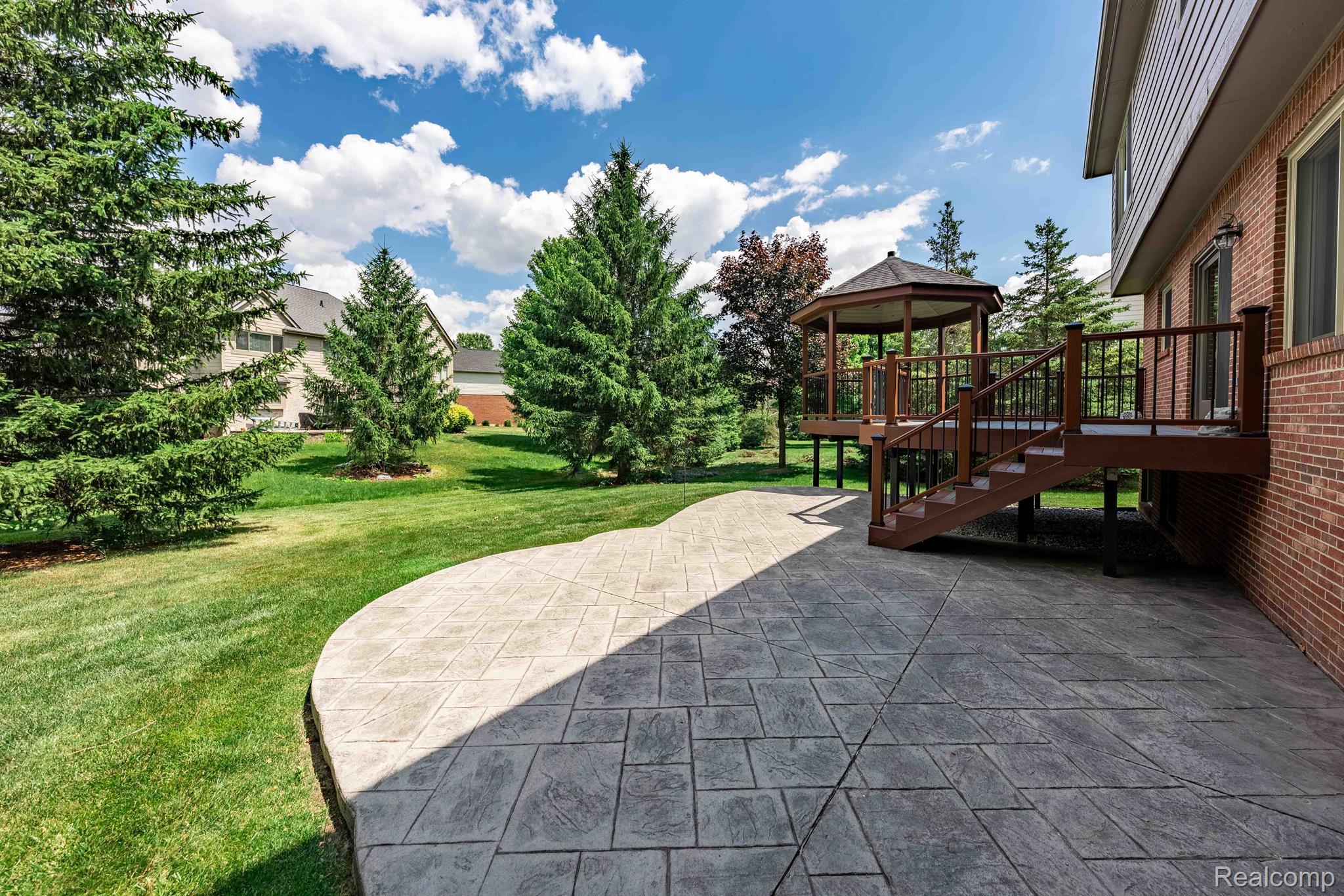 24384 THATCHER DR