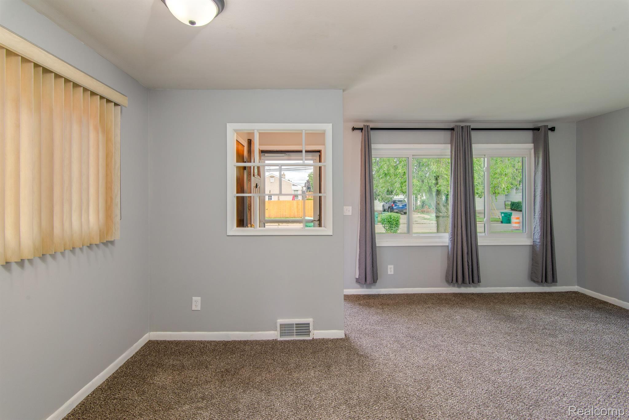 460 FARMINGTON RD