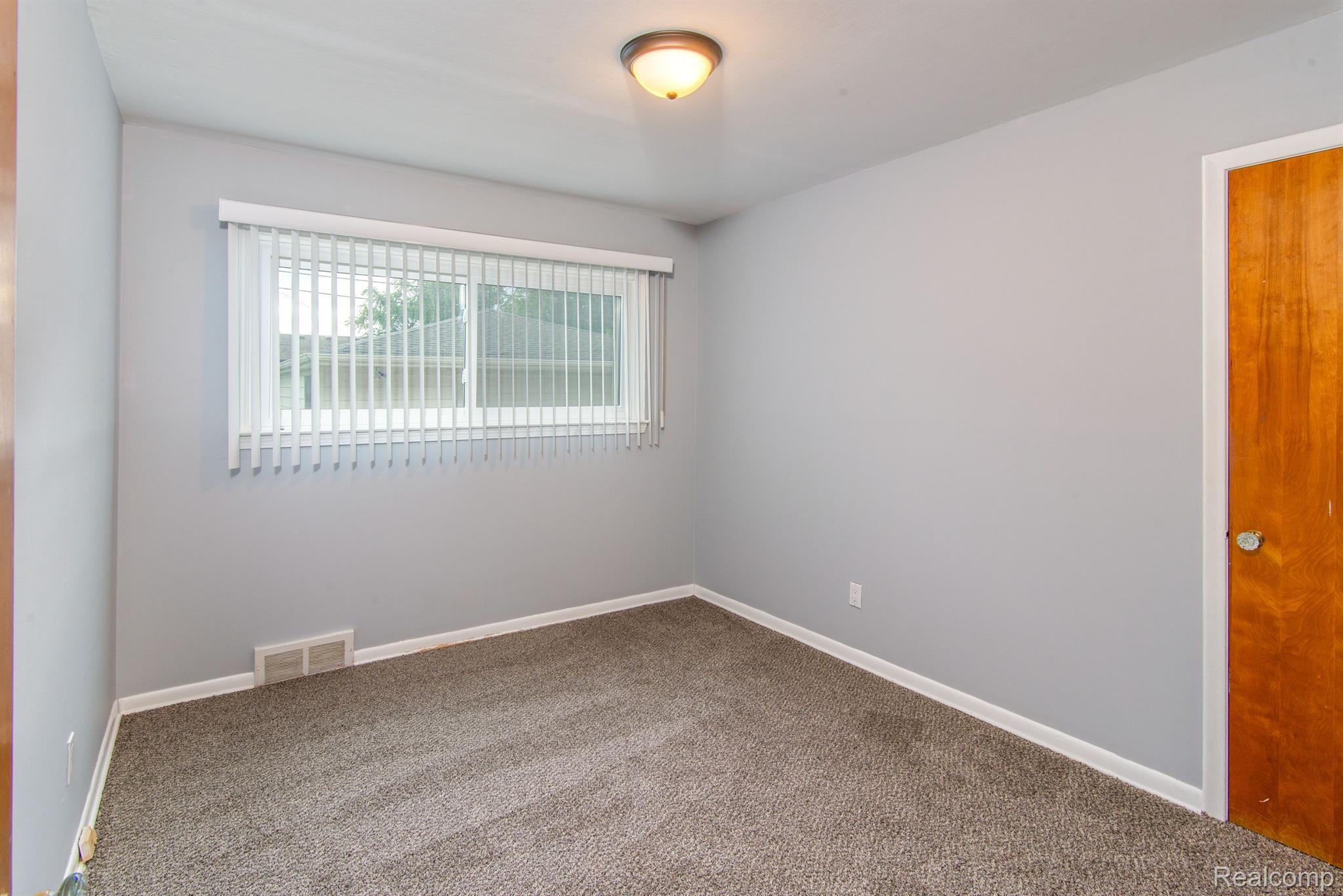 460 FARMINGTON RD