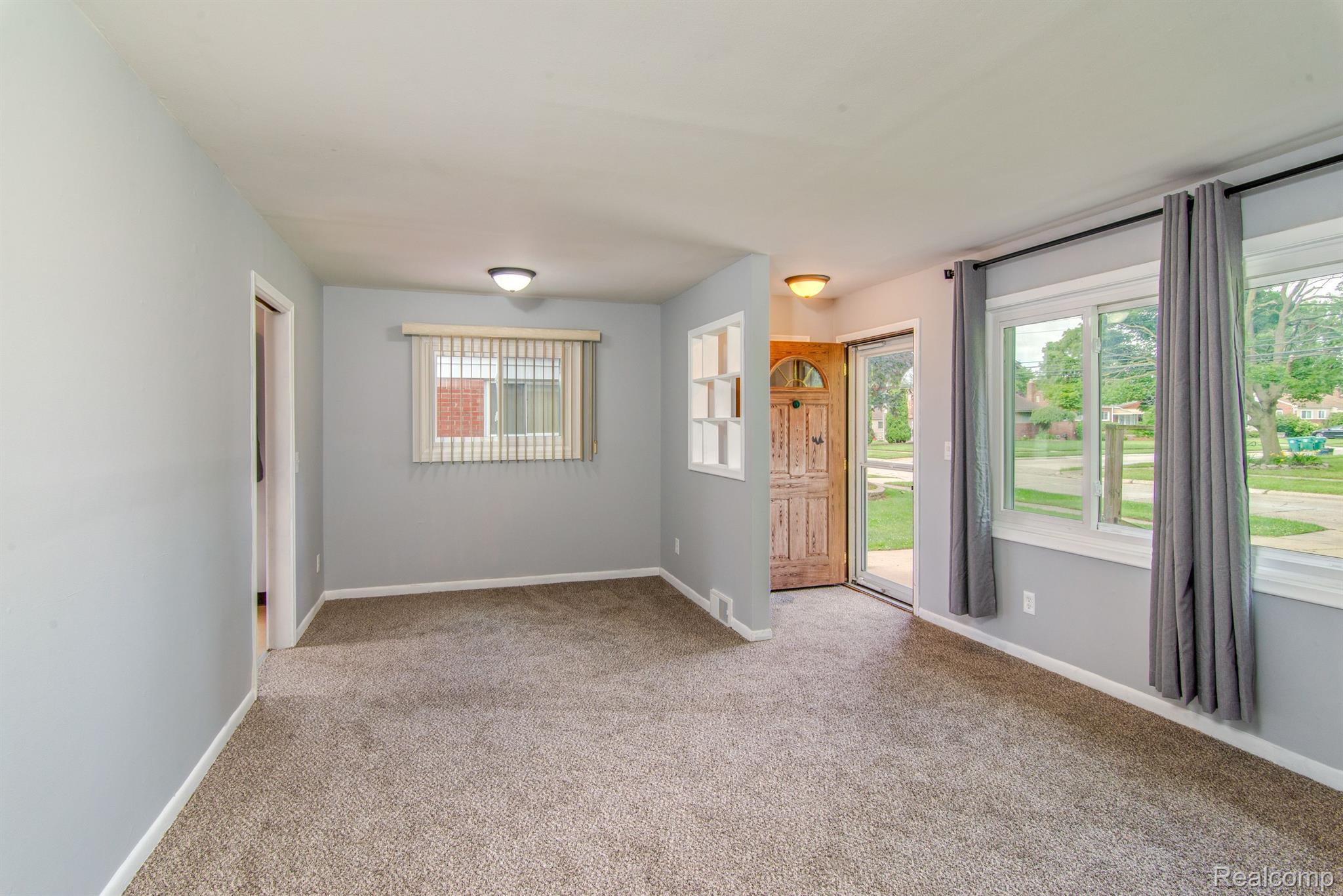 460 FARMINGTON RD
