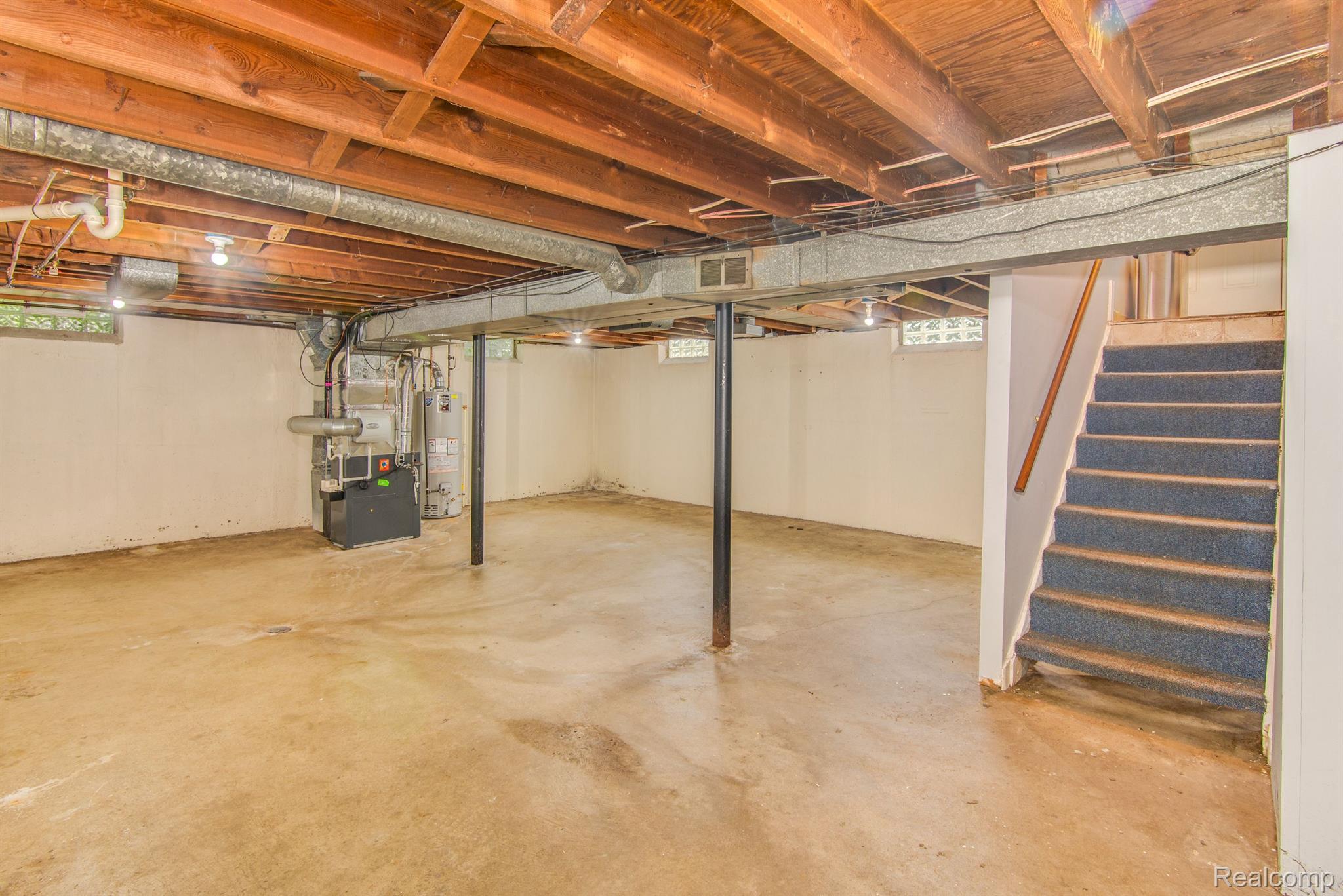 460 FARMINGTON RD