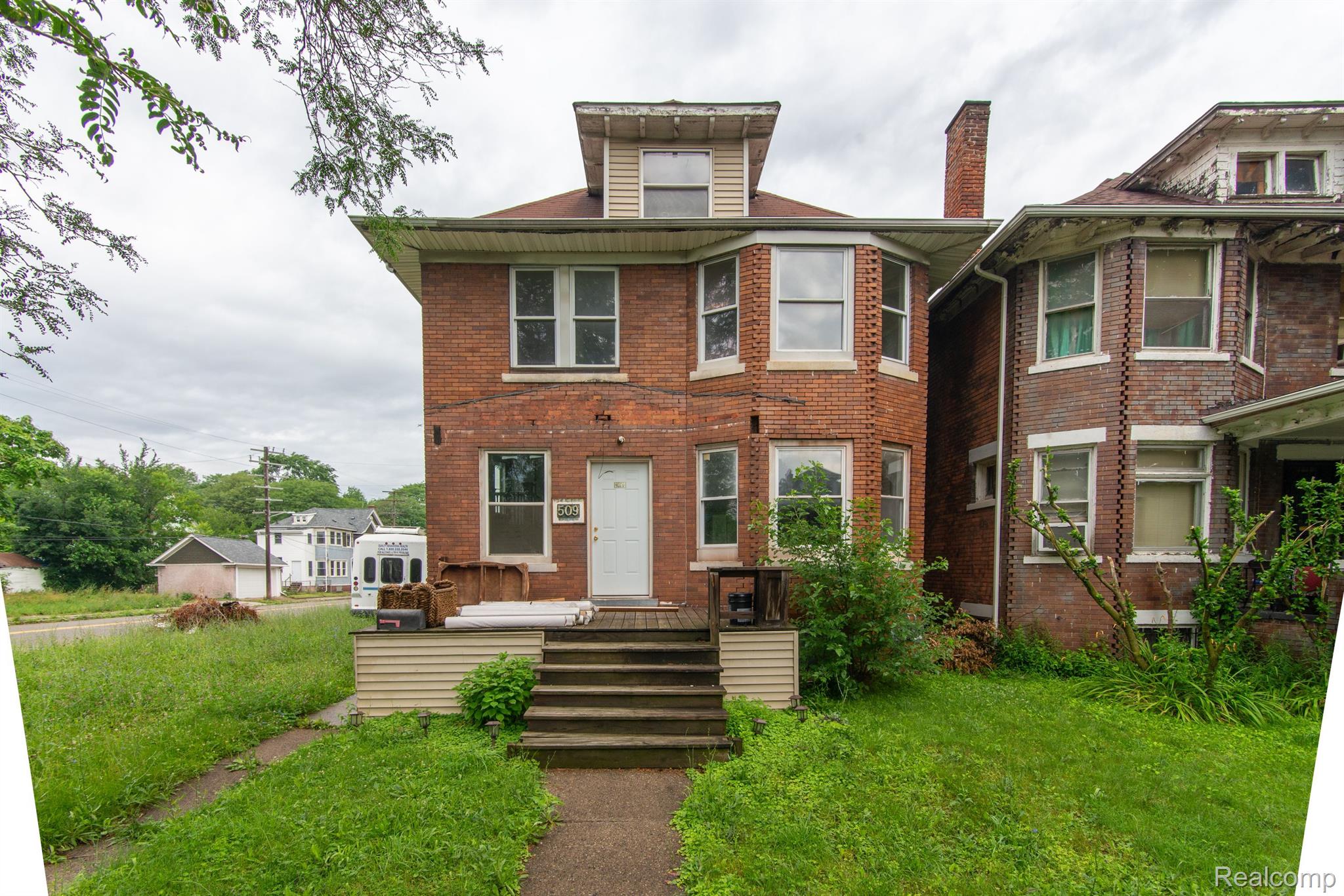 509 ENGLEWOOD ST