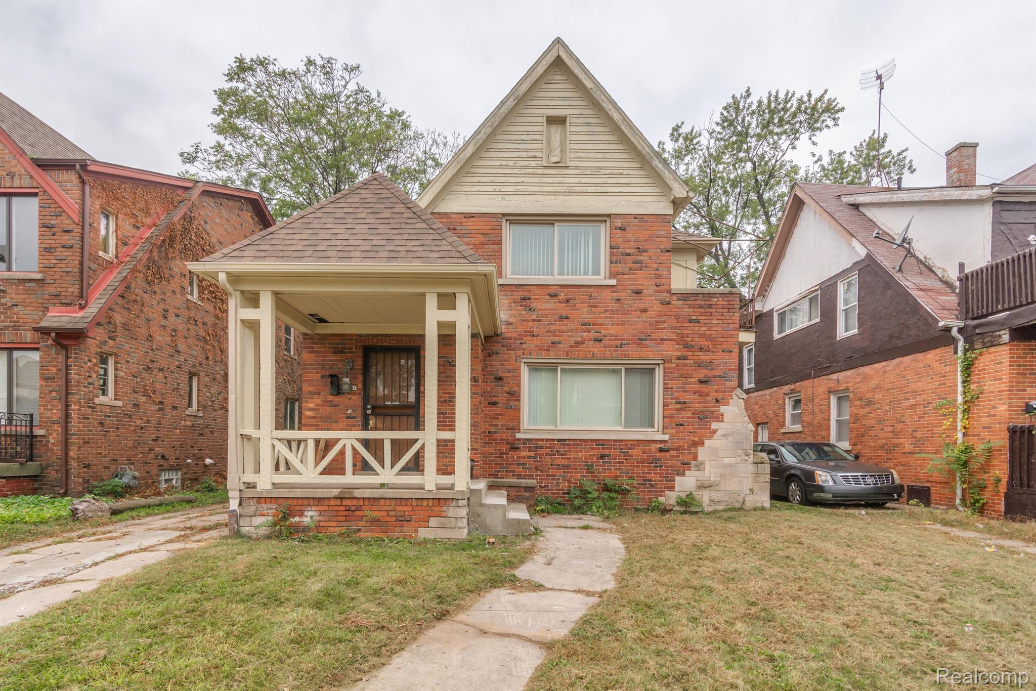 17345 Indiana St