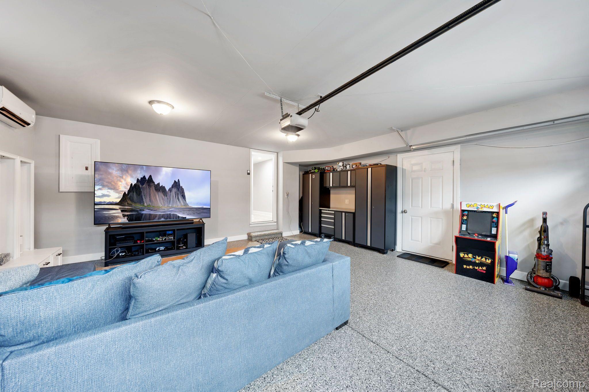 1676 Oldtown AVE