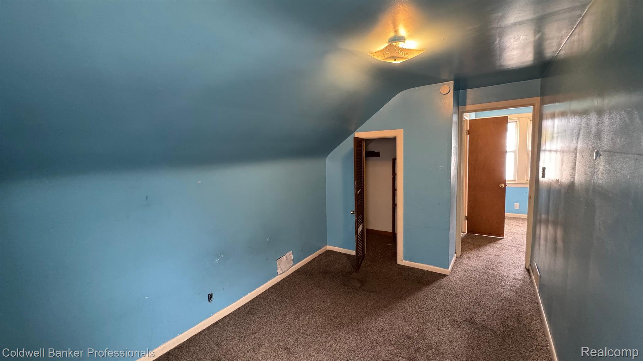 17711 HENRY ST