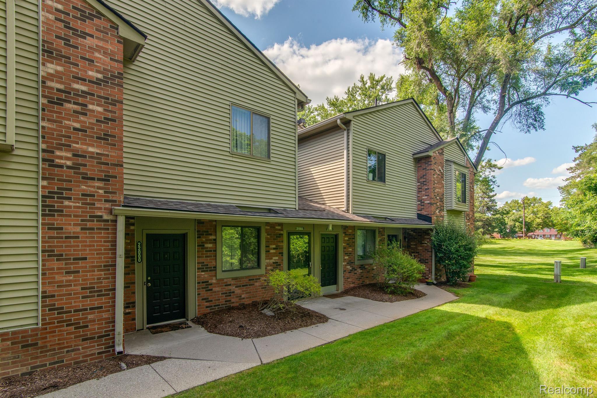 21980 INDIAN CREEK DR 15