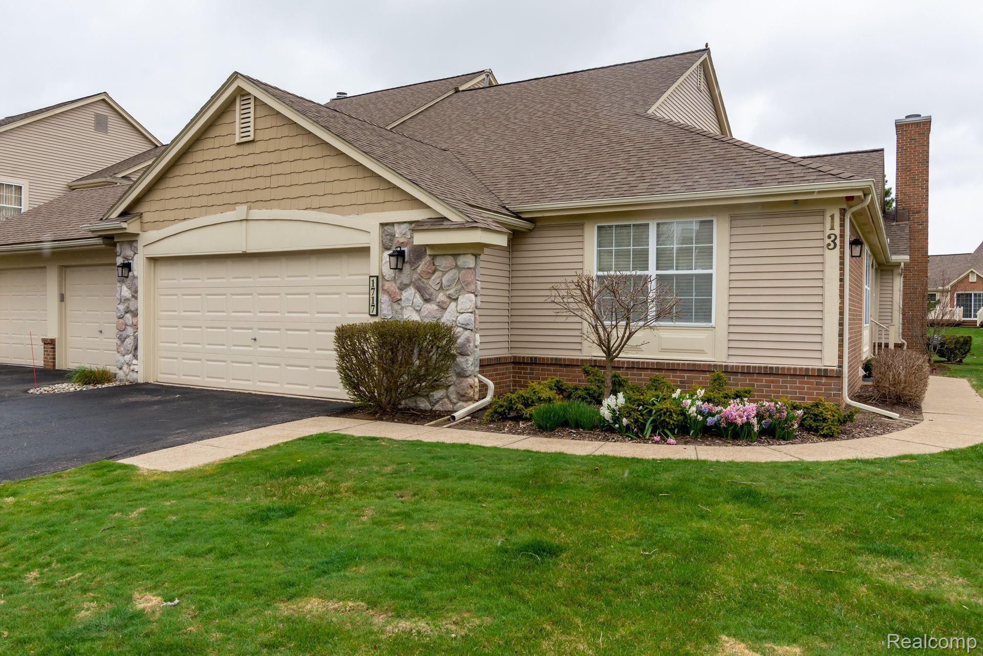 1717 THISTLE DR