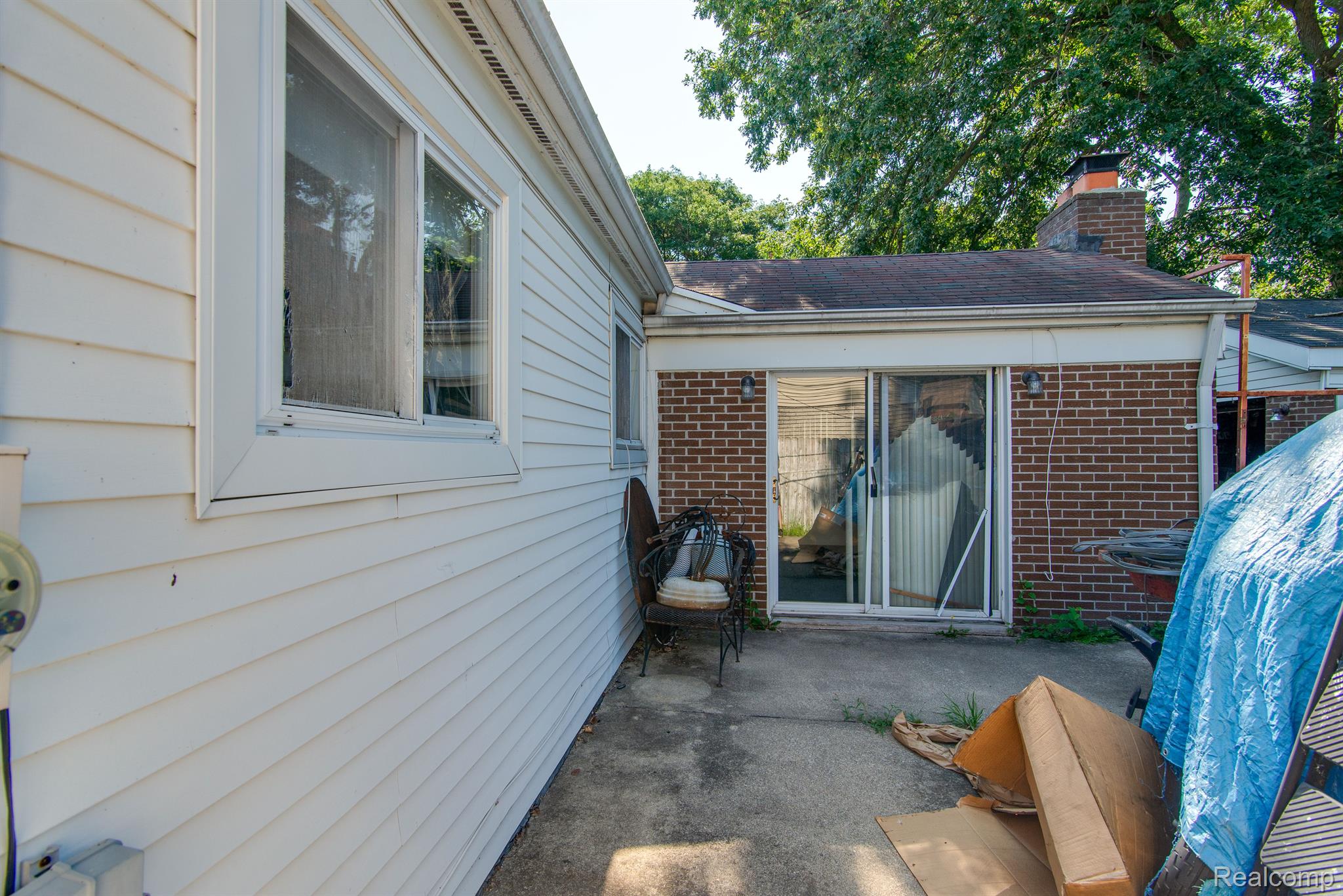 22004 MARTIN RD