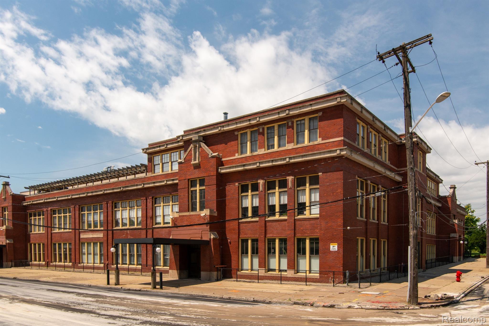 1395 ANTIETAM AVE 61