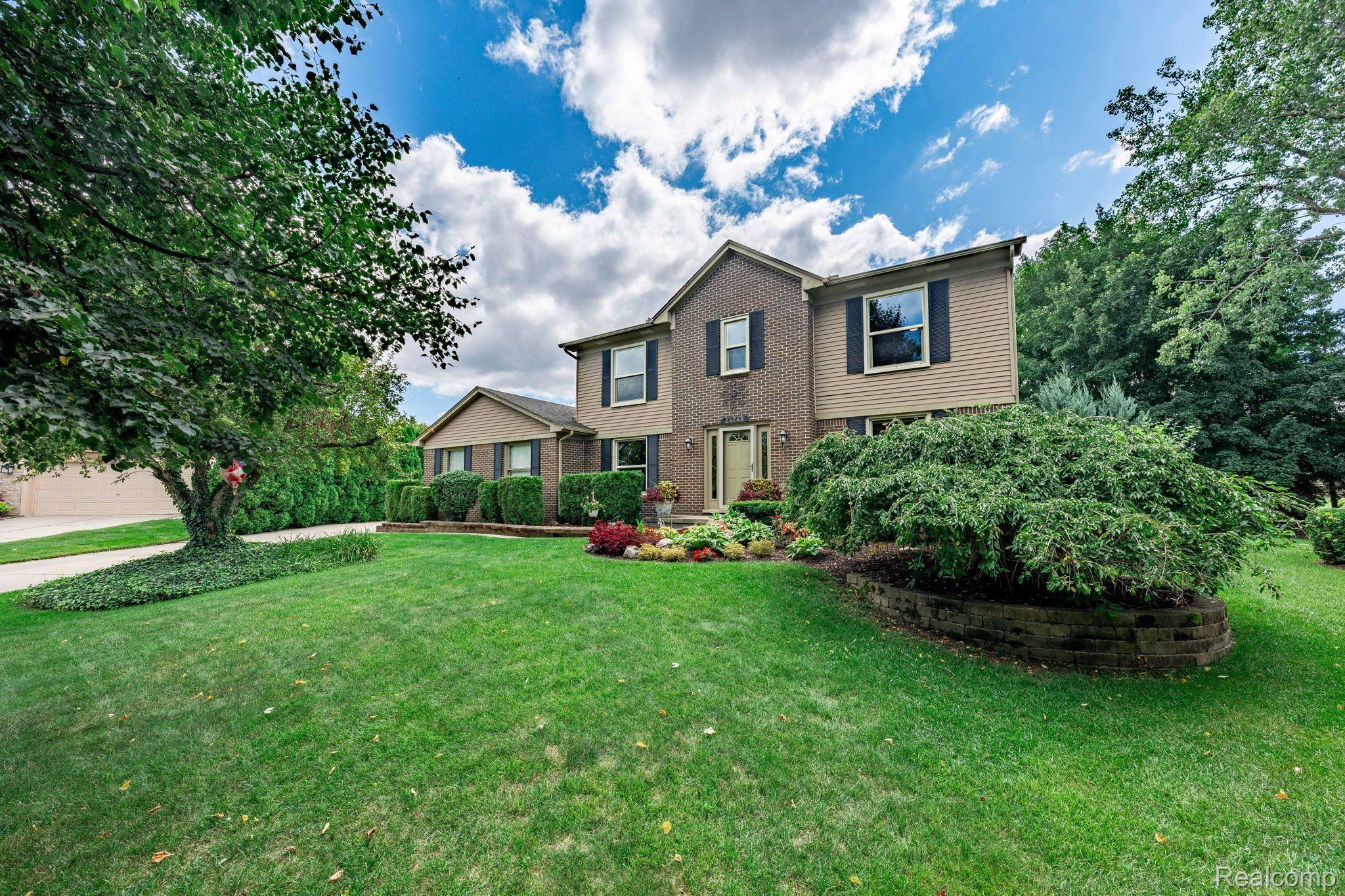 24748 DAVENPORT AVE