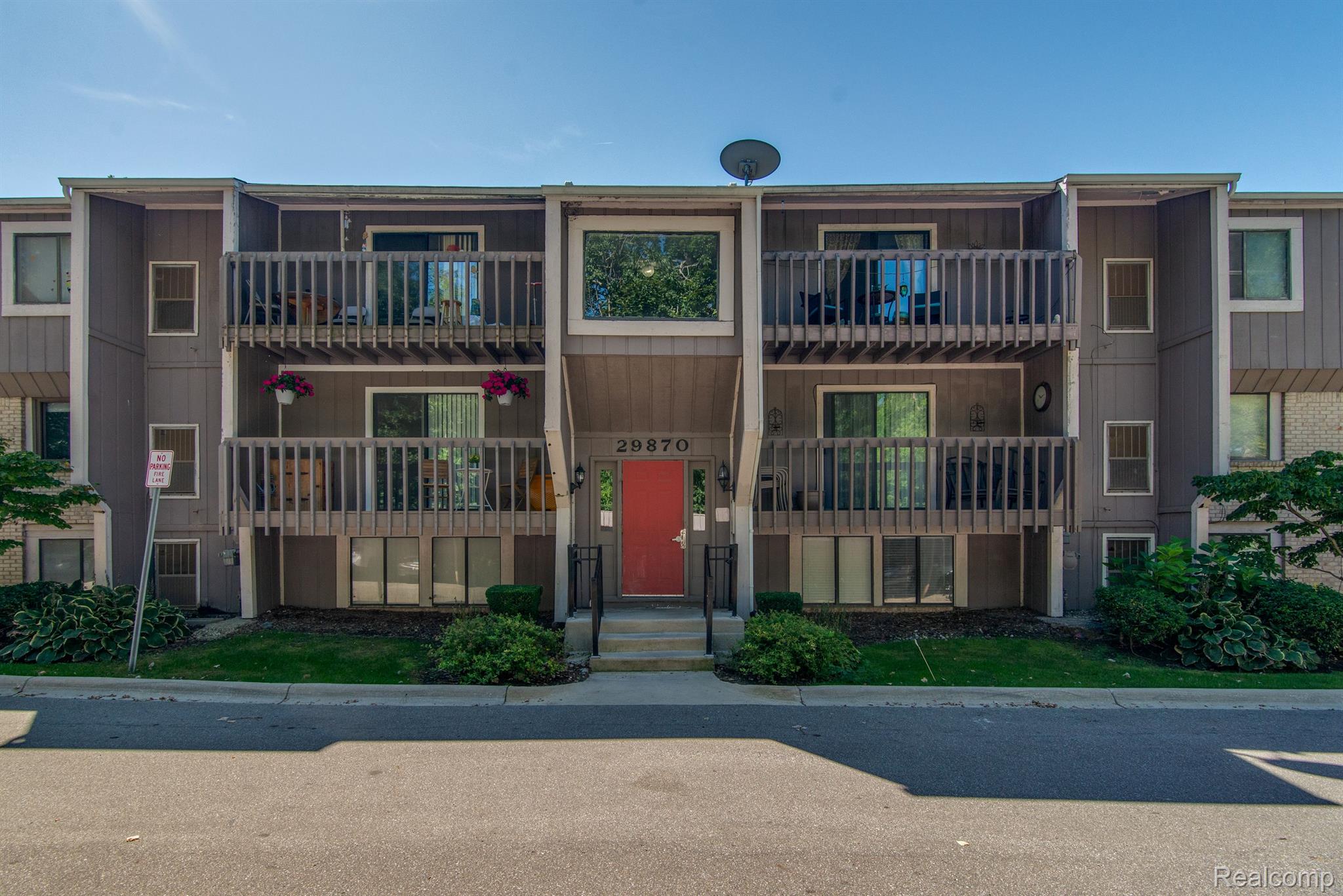 29870 W 12 MILE RD 704