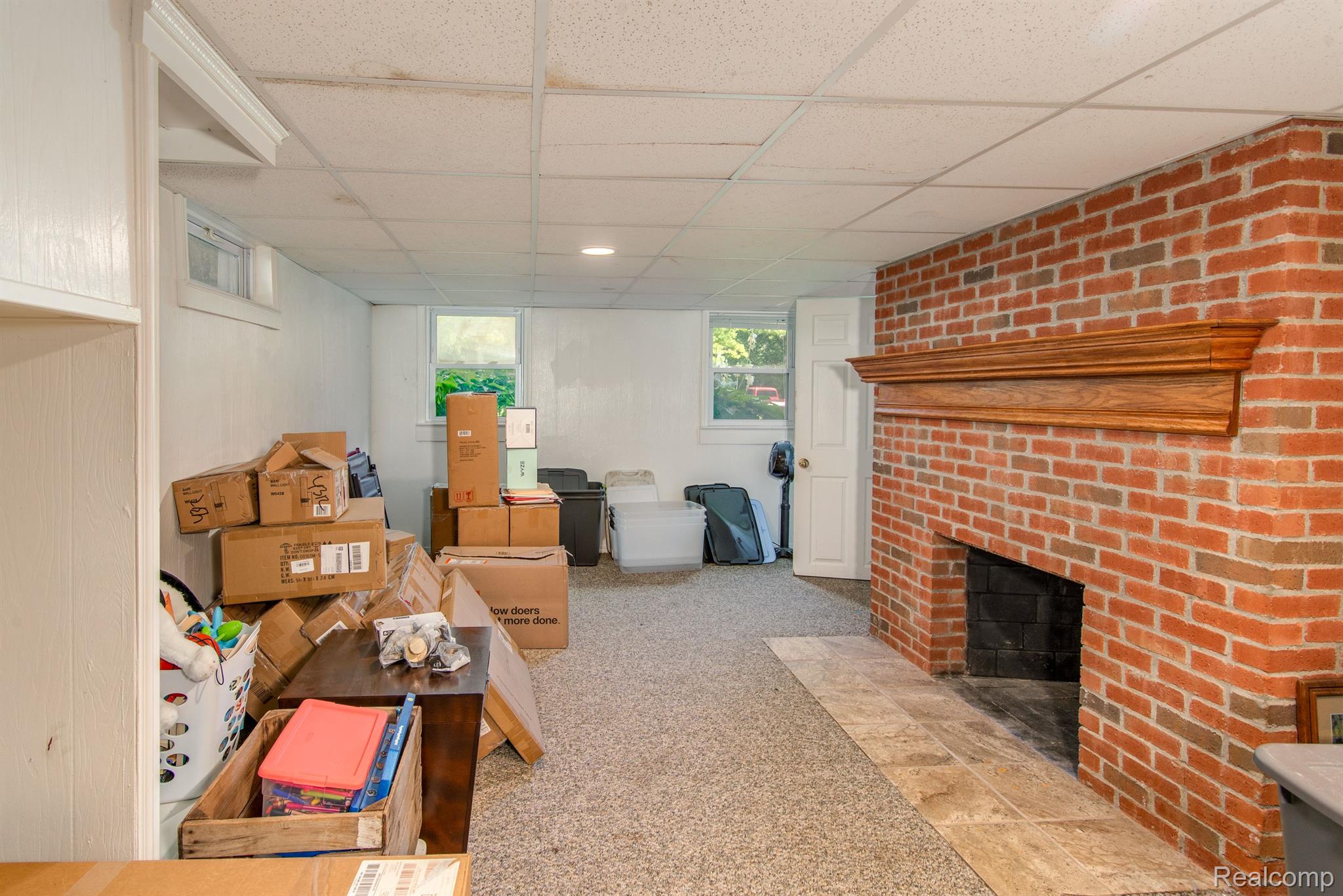 820 W SILVER LAKE Road