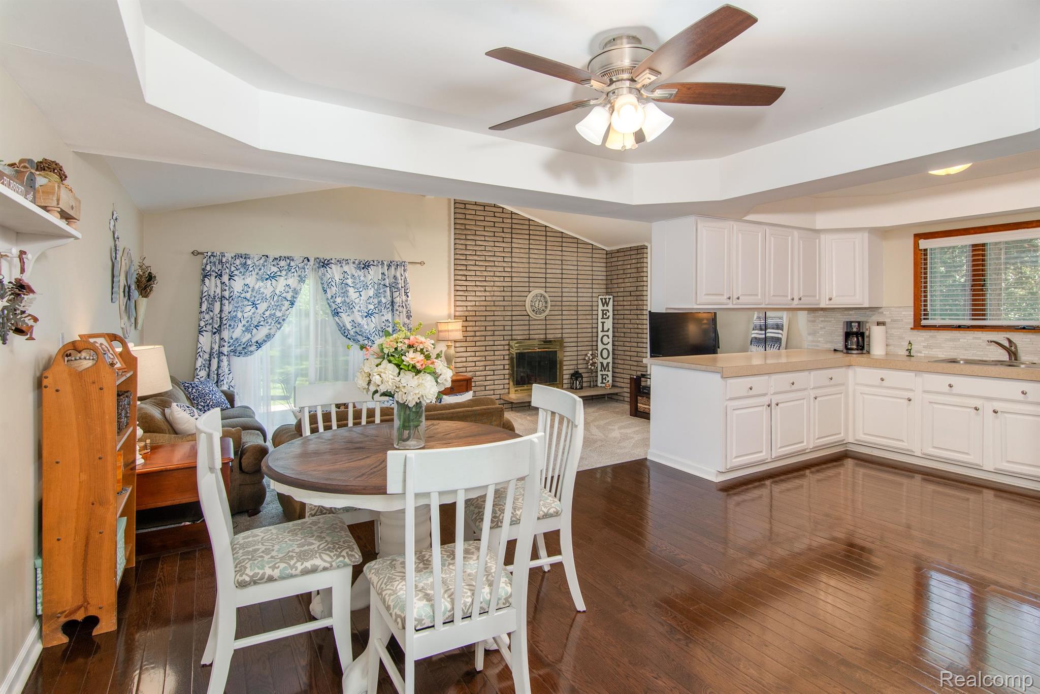 1092 TROTWOOD Lane