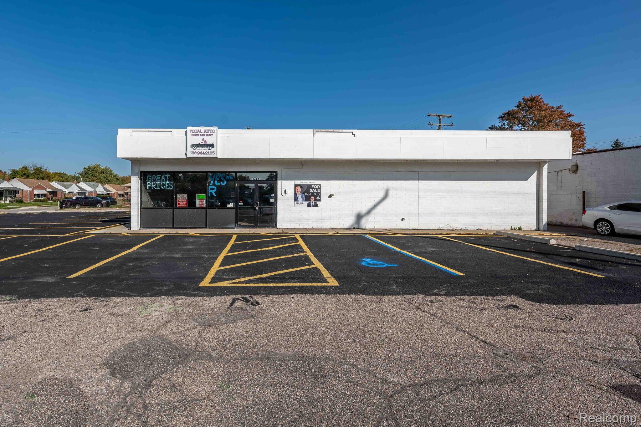 17423 E 9 MILE RD