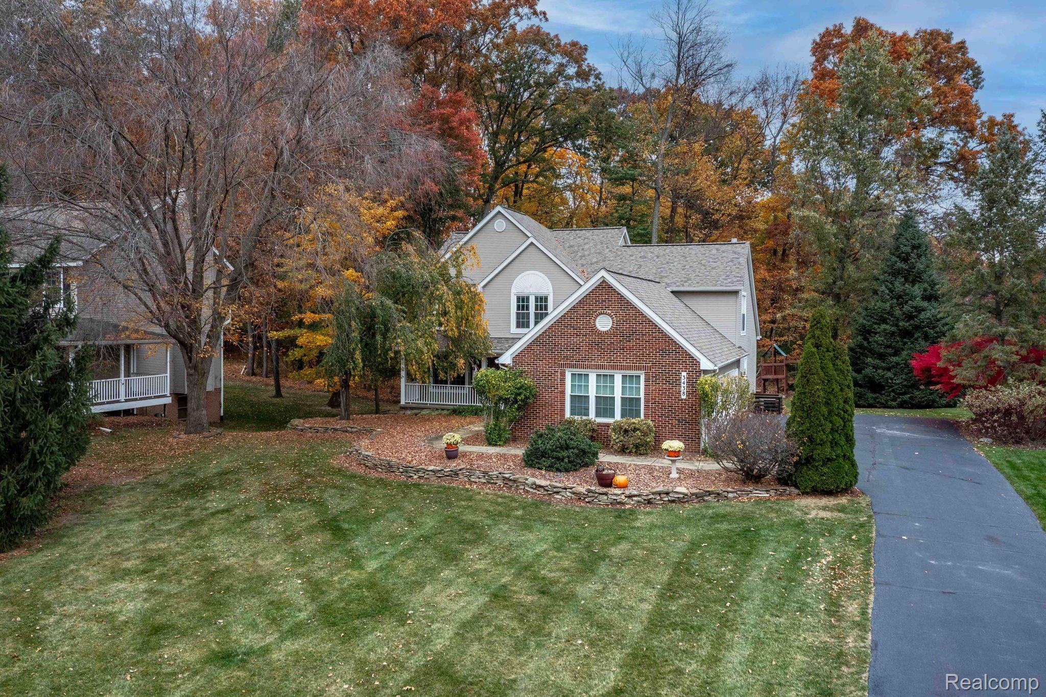 3438 LAKEWOOD SHORES Drive
