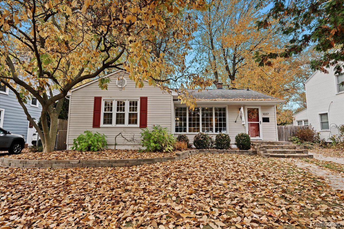 1037 FERNWOOD RD