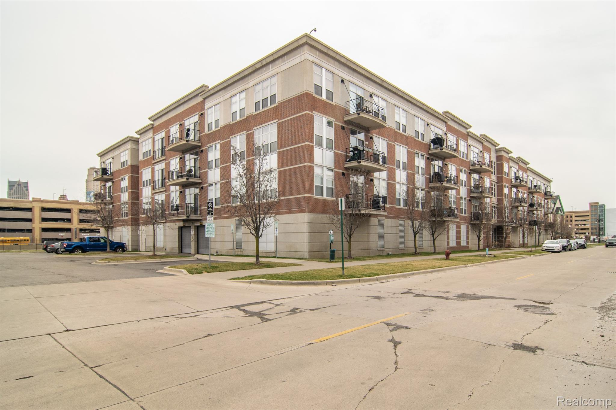 66 WINDER ST 13-213