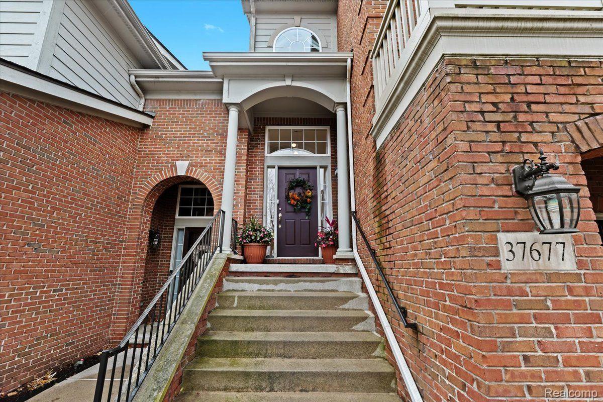 37677 NEWBURGH PARK CIR