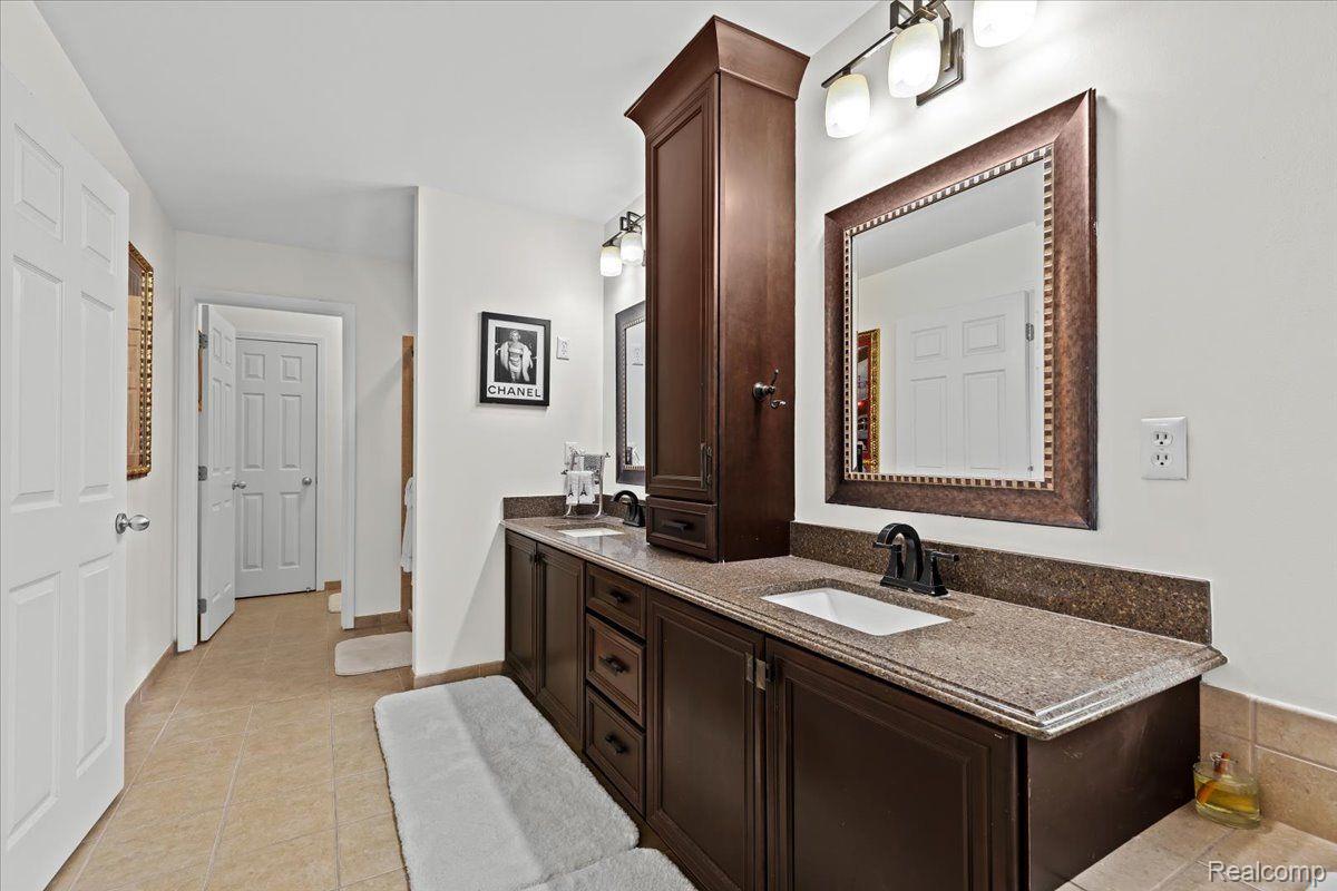 37677 NEWBURGH PARK CIR