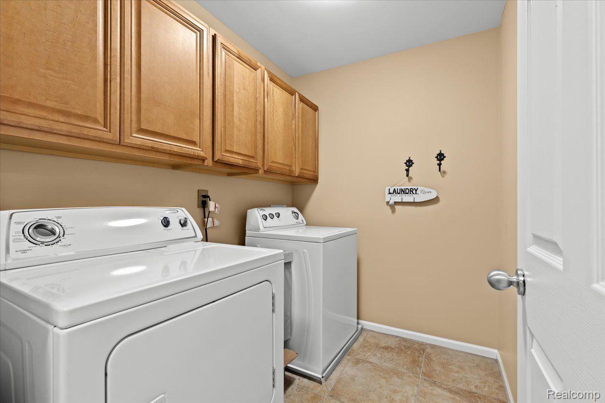 37677 NEWBURGH PARK CIR