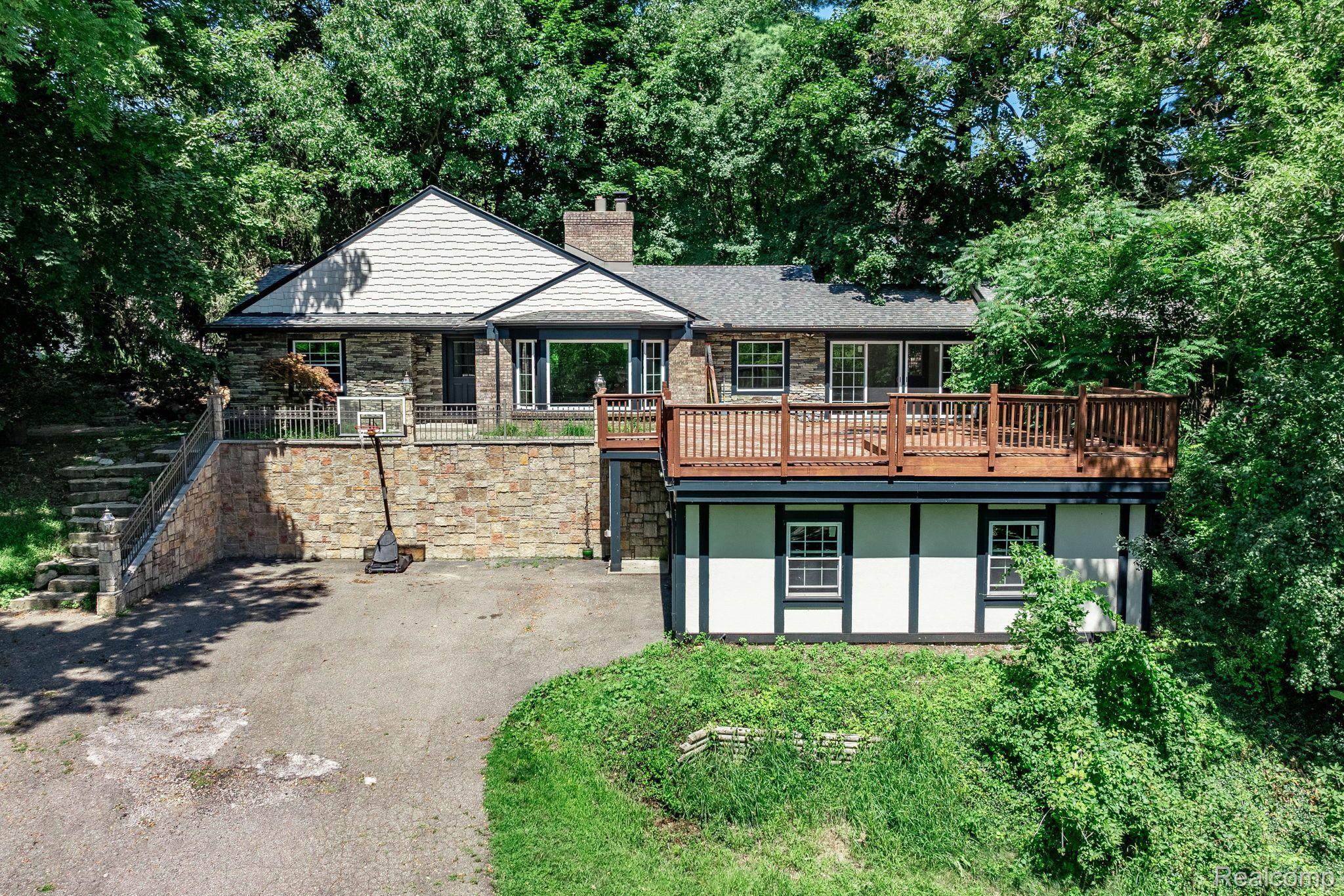 25900 W 14 MILE Rd