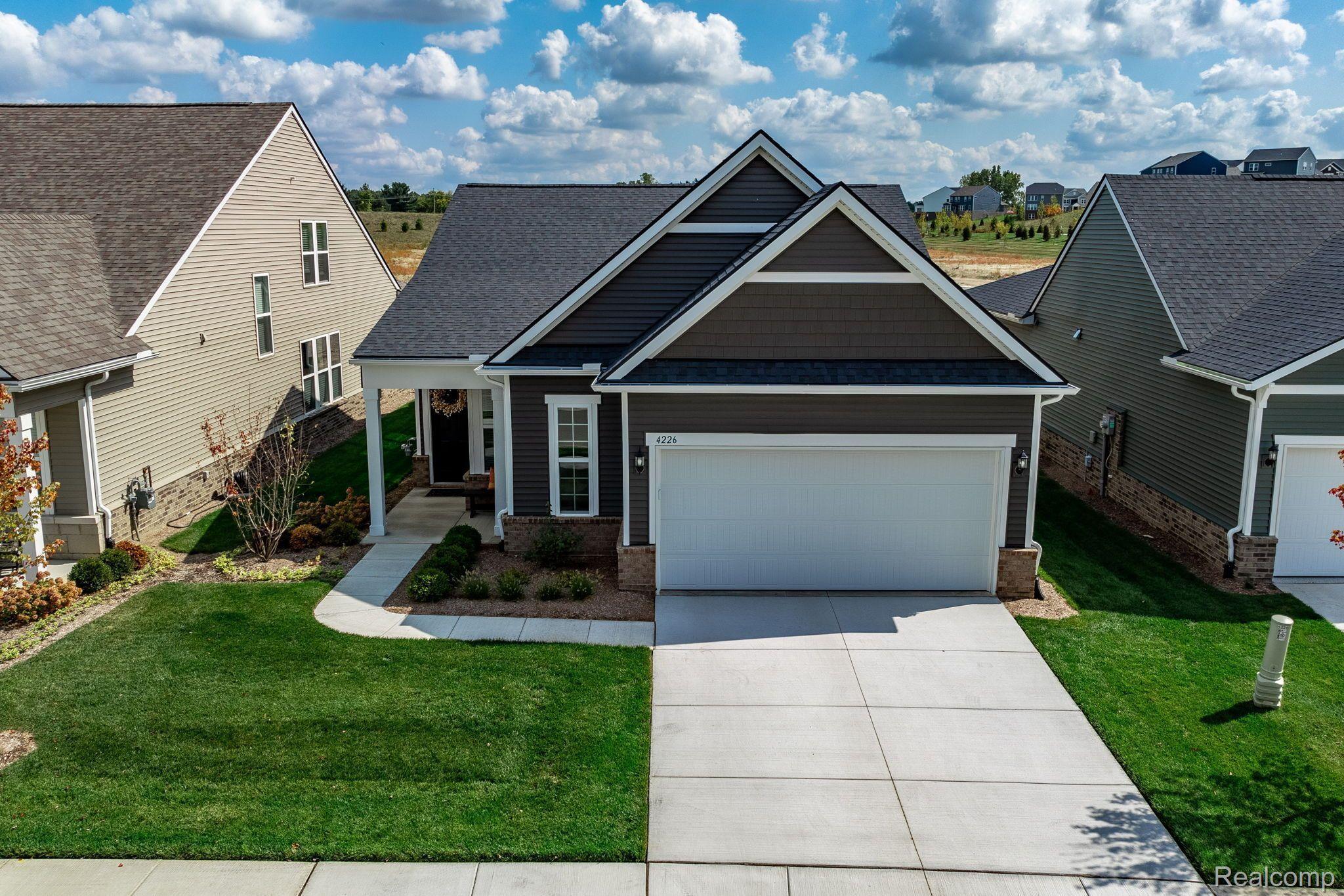 4226 DOGWOOD DR