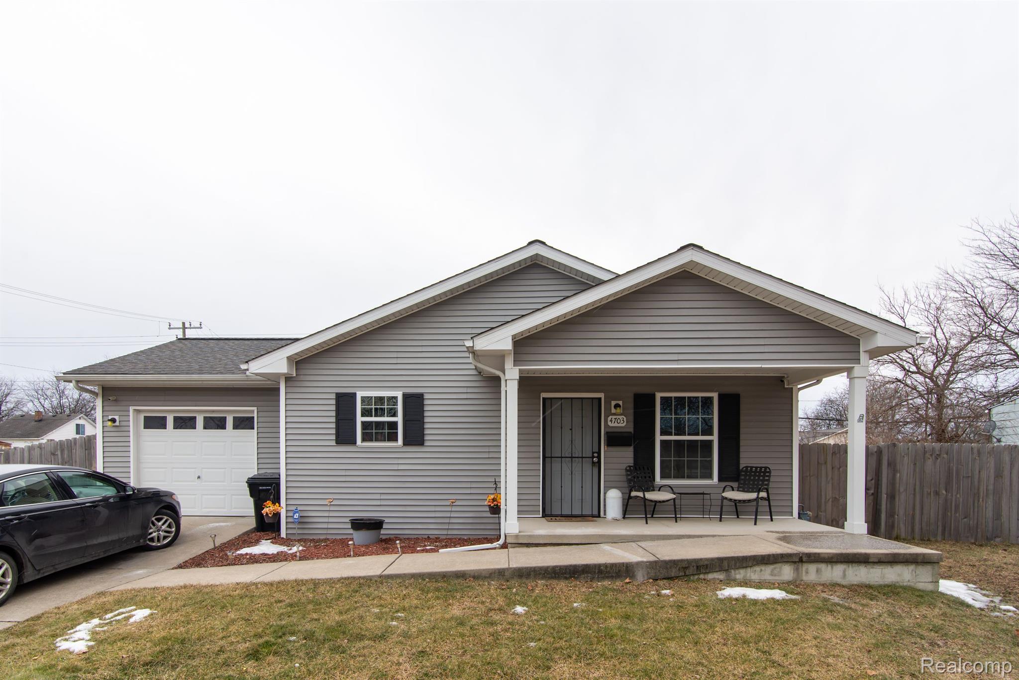 4703 LAKEPOINTE ST