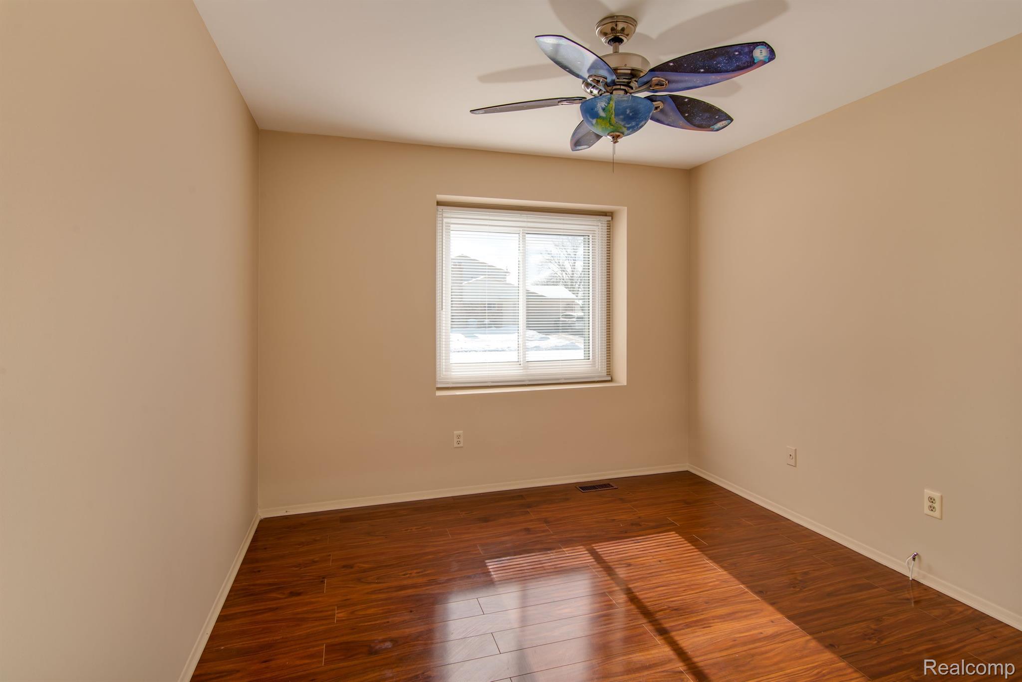 35342 WRIGHT CIR