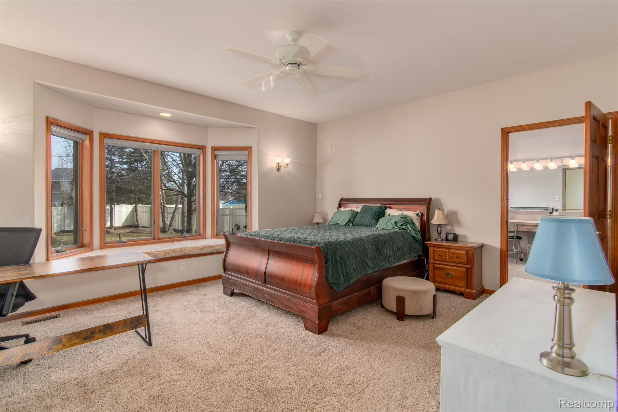 5271 WYNDEMERE Square