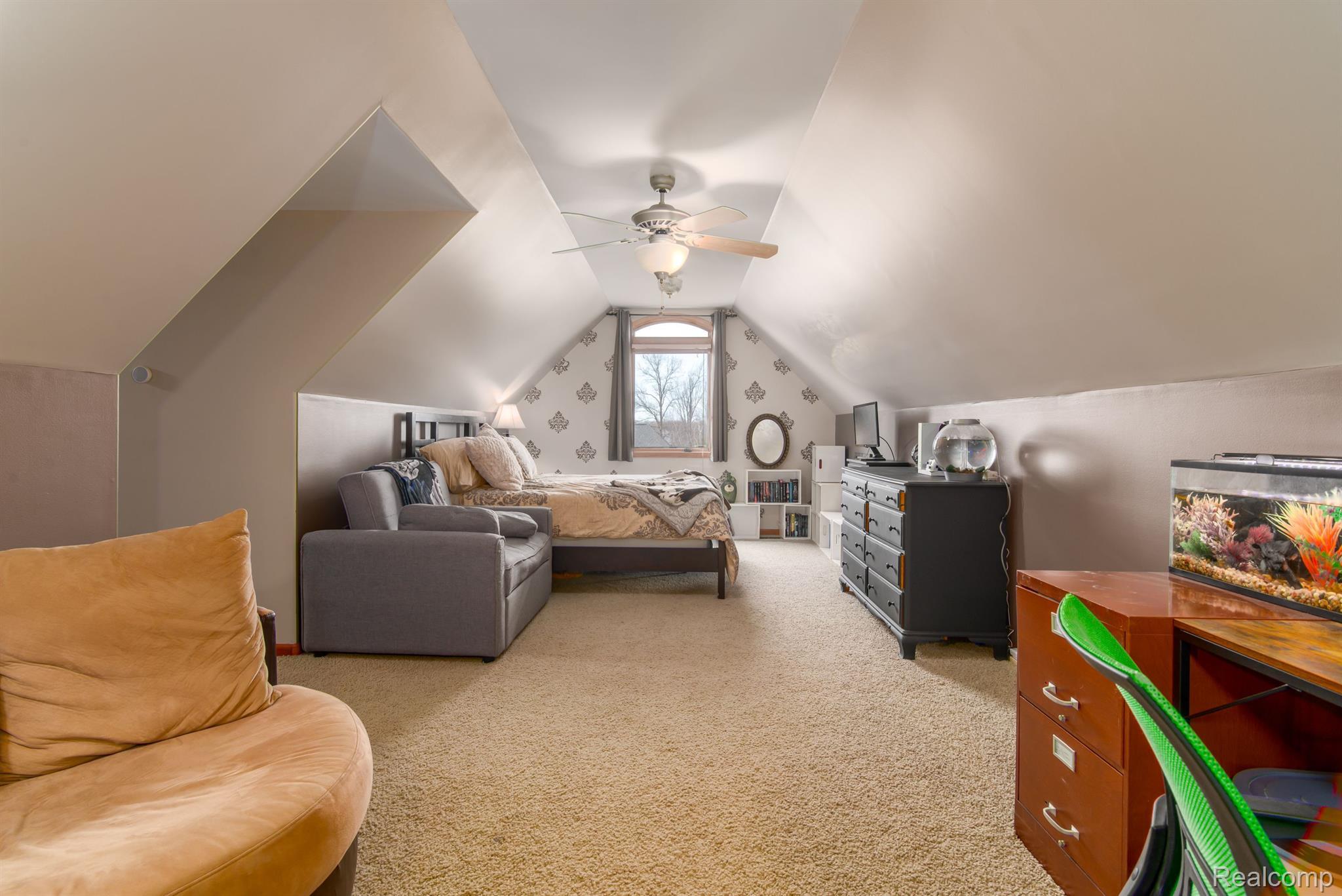 5271 WYNDEMERE Square