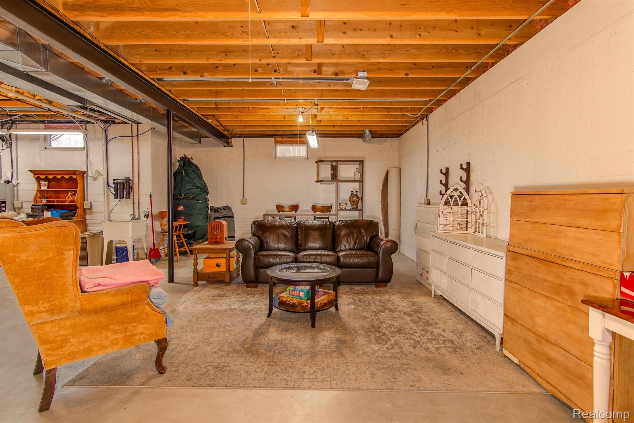 5271 WYNDEMERE Square