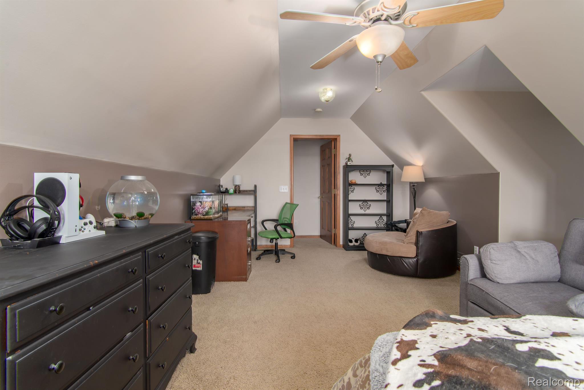 5271 WYNDEMERE Square