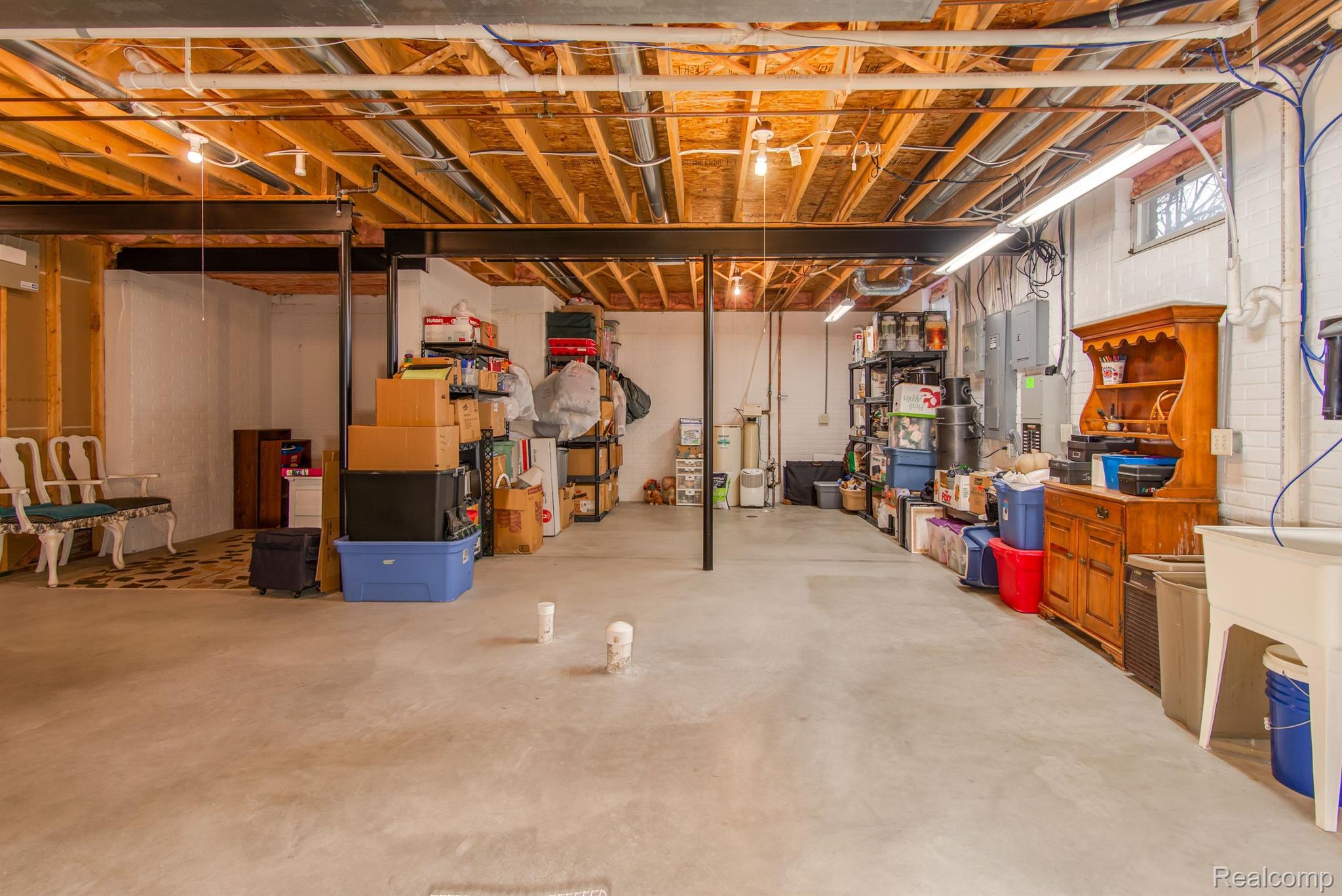 5271 WYNDEMERE Square