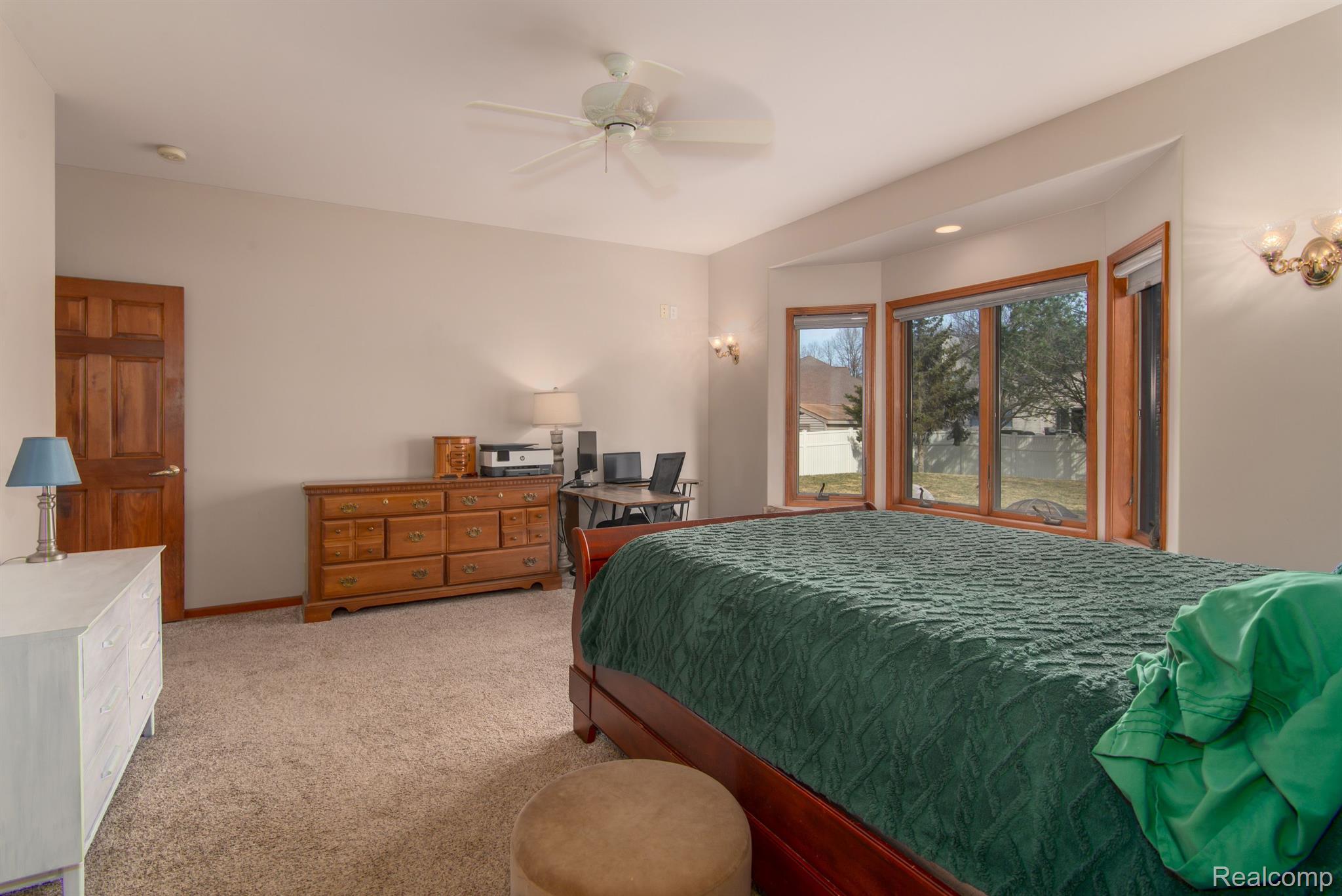 5271 WYNDEMERE Square