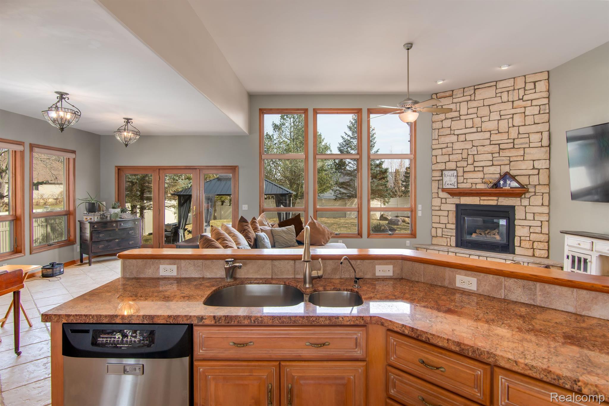 5271 WYNDEMERE Square