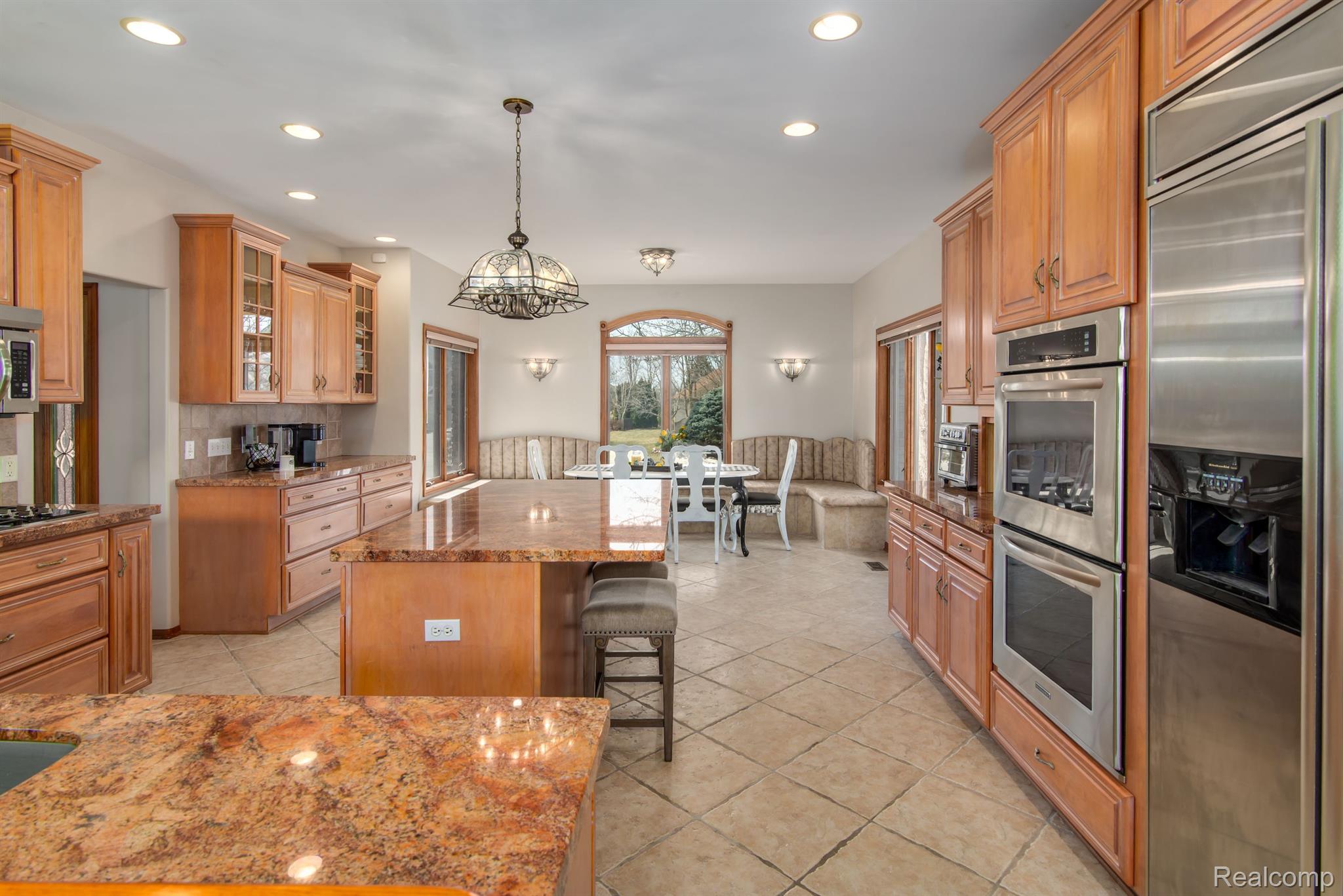 5271 WYNDEMERE Square