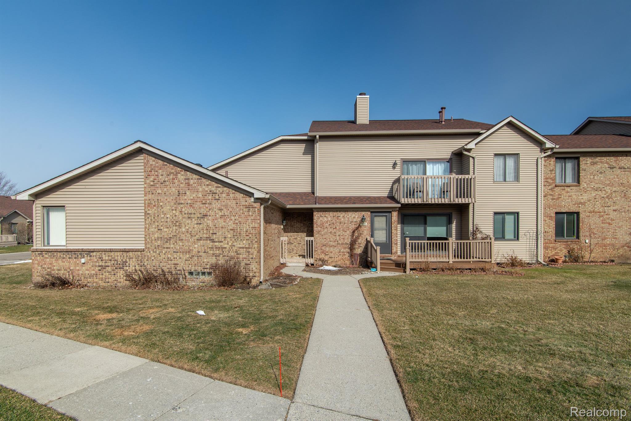7075 ELMHURST
