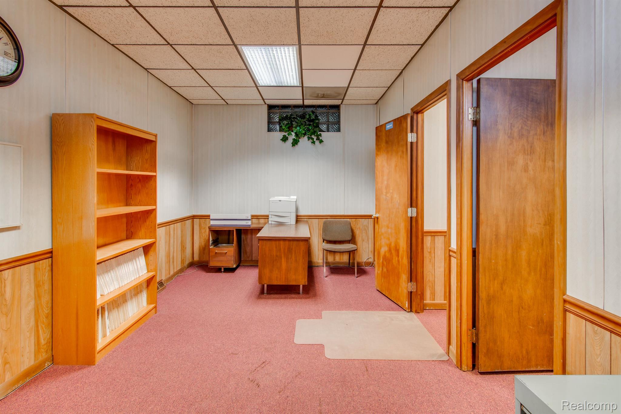 28640 GRATIOT AVE