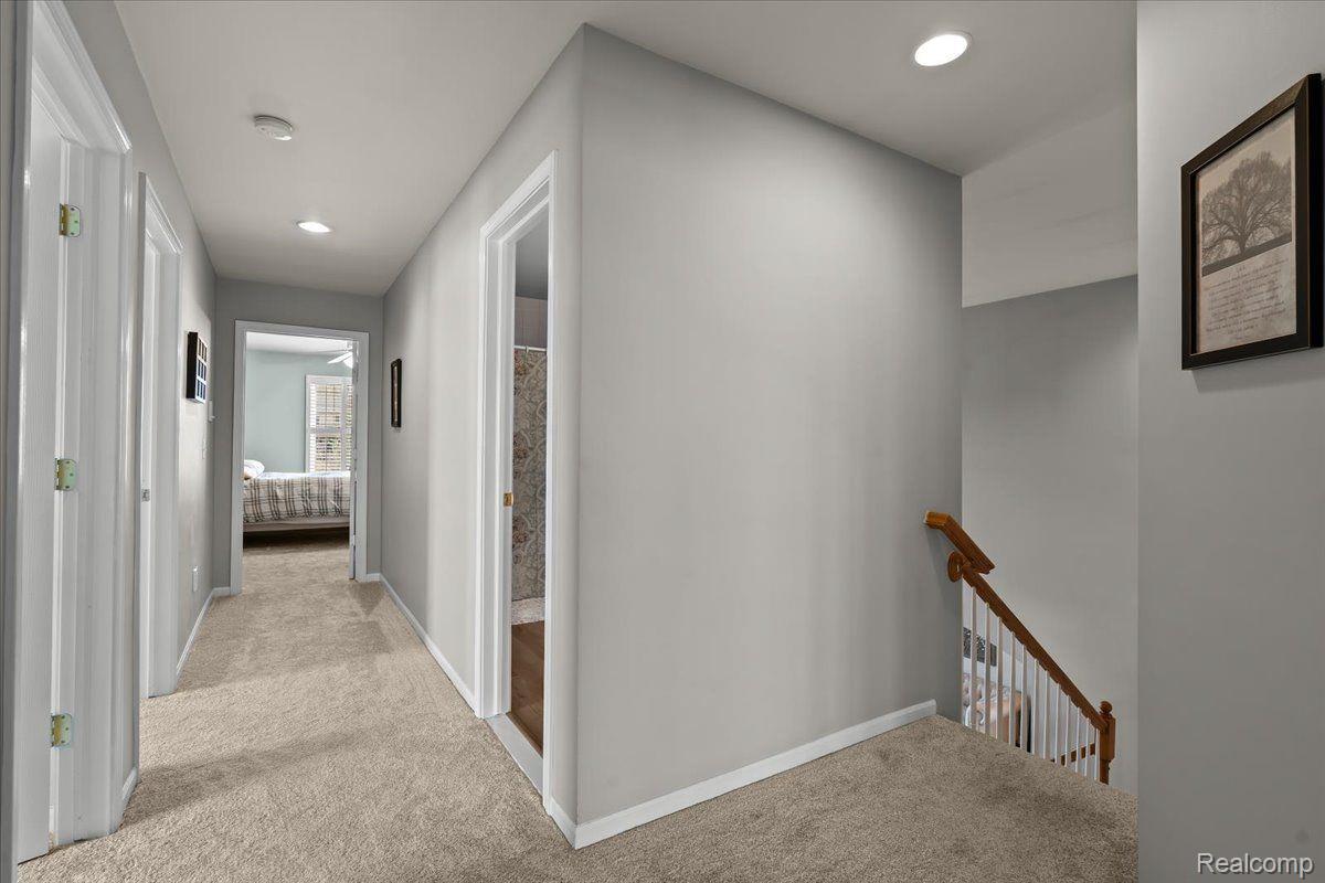 17020 CARRIAGE WAY